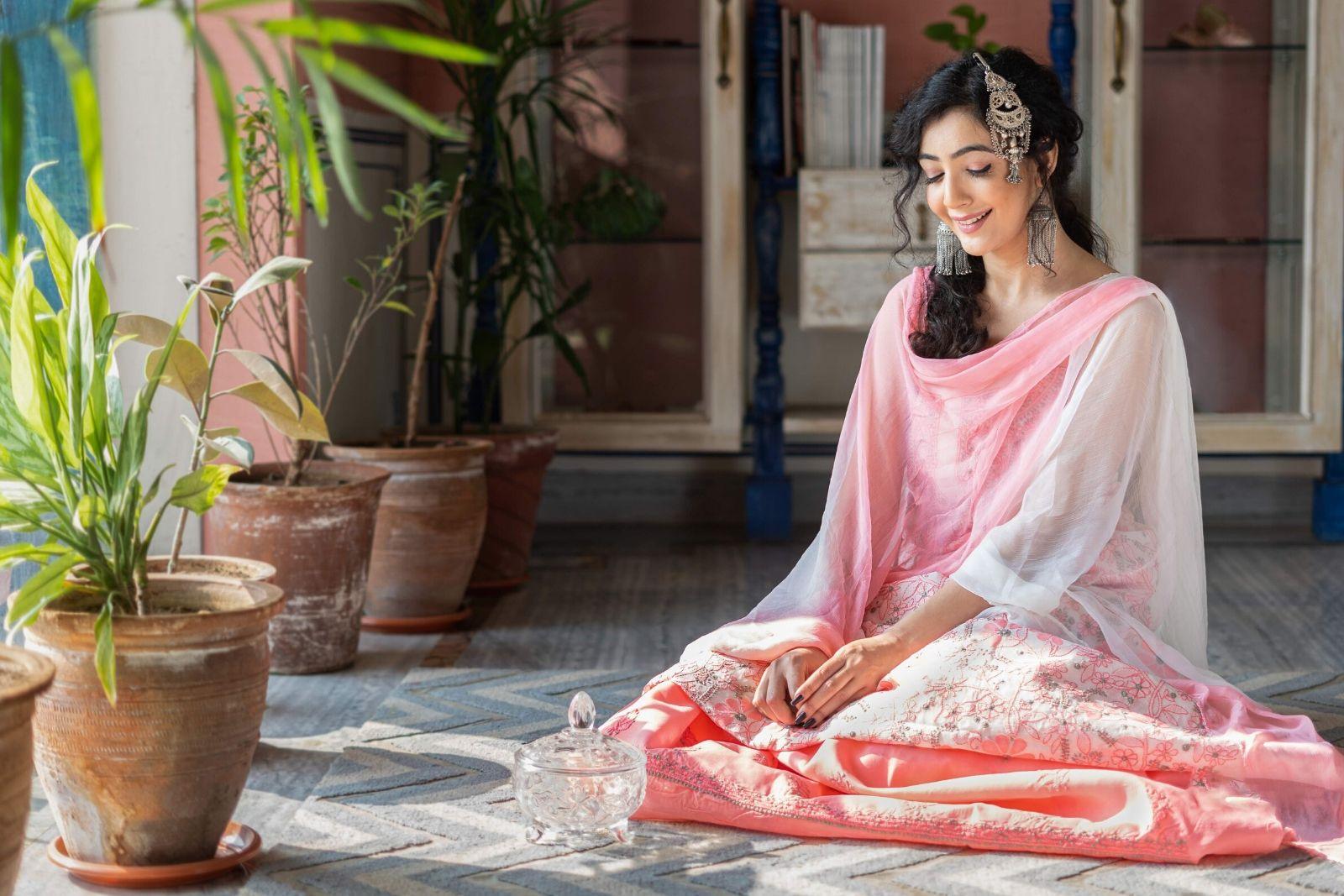 Bateeskari - An Ode to Lucknowi Weavers - Fabriclore