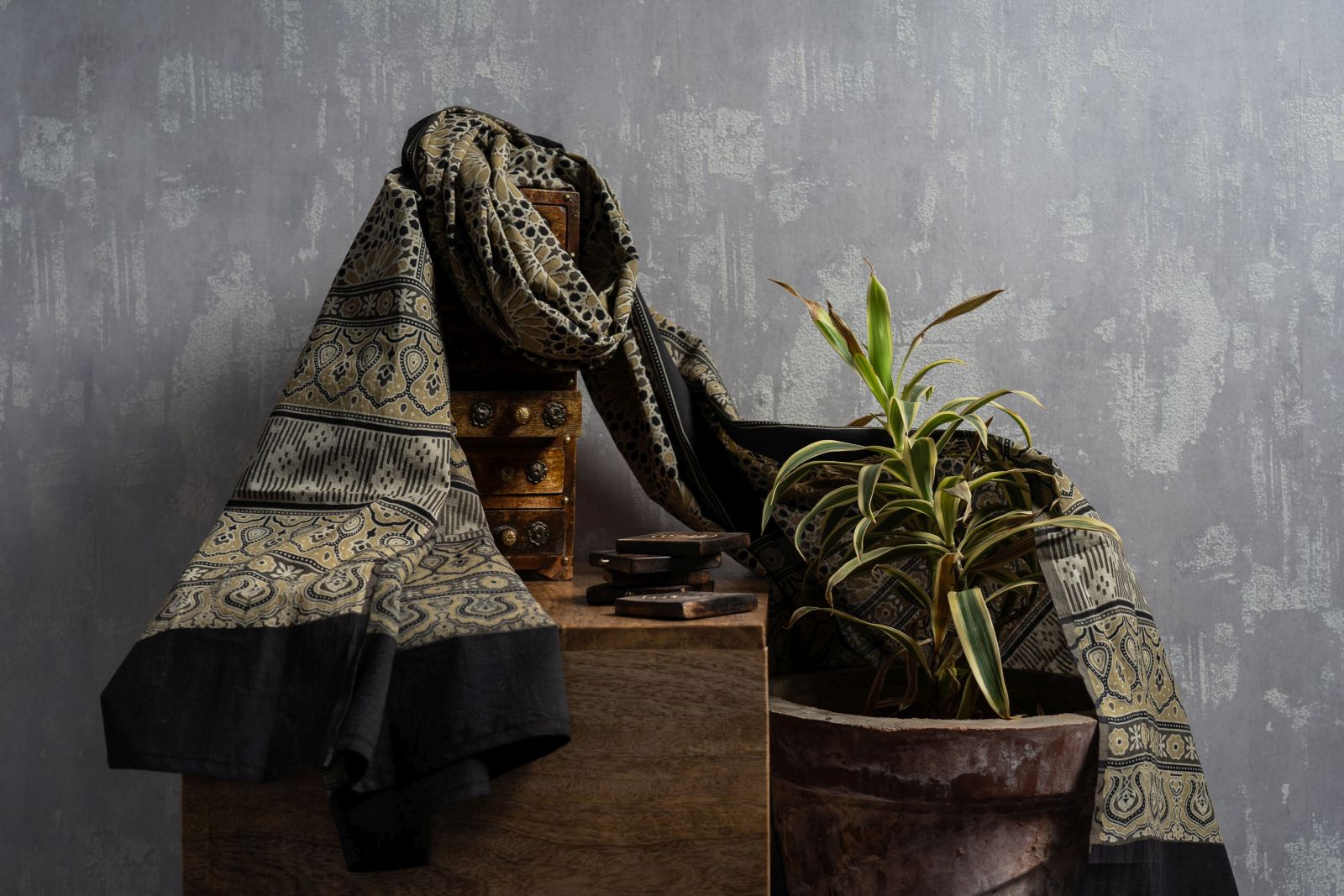 ajrak, ajrak fabrics, buy ajrak fabrics online, ajrak cotton, ajrakh, ajrak dupattas