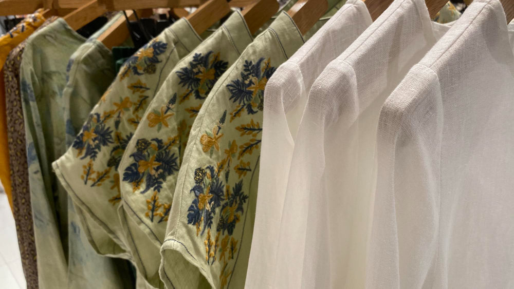 How Fashion Brands Source Woven Fabrics for Summer Collections