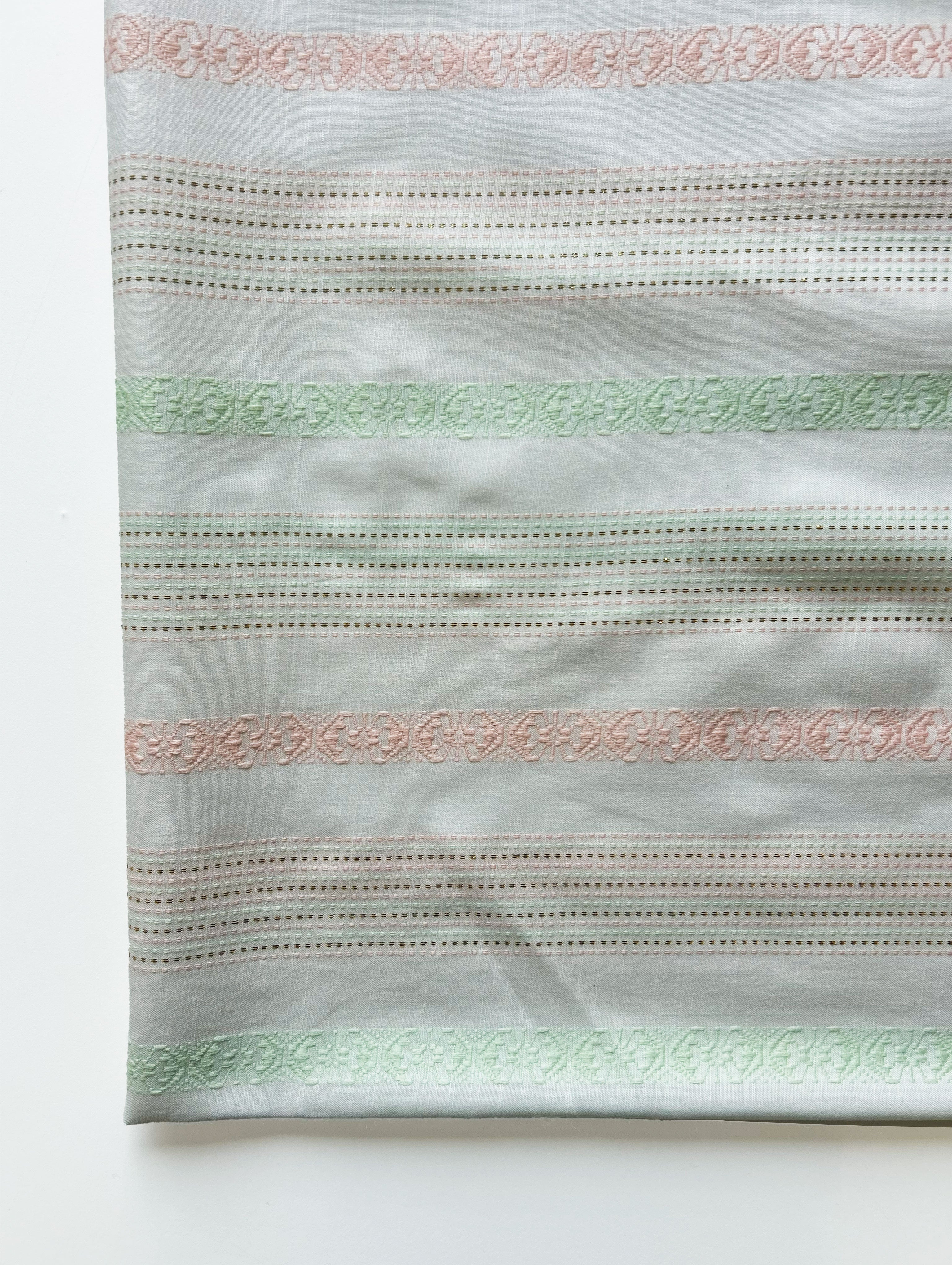 White Loom Textured Blended Viscose Dobby Yarn Dyed Fabric 57"