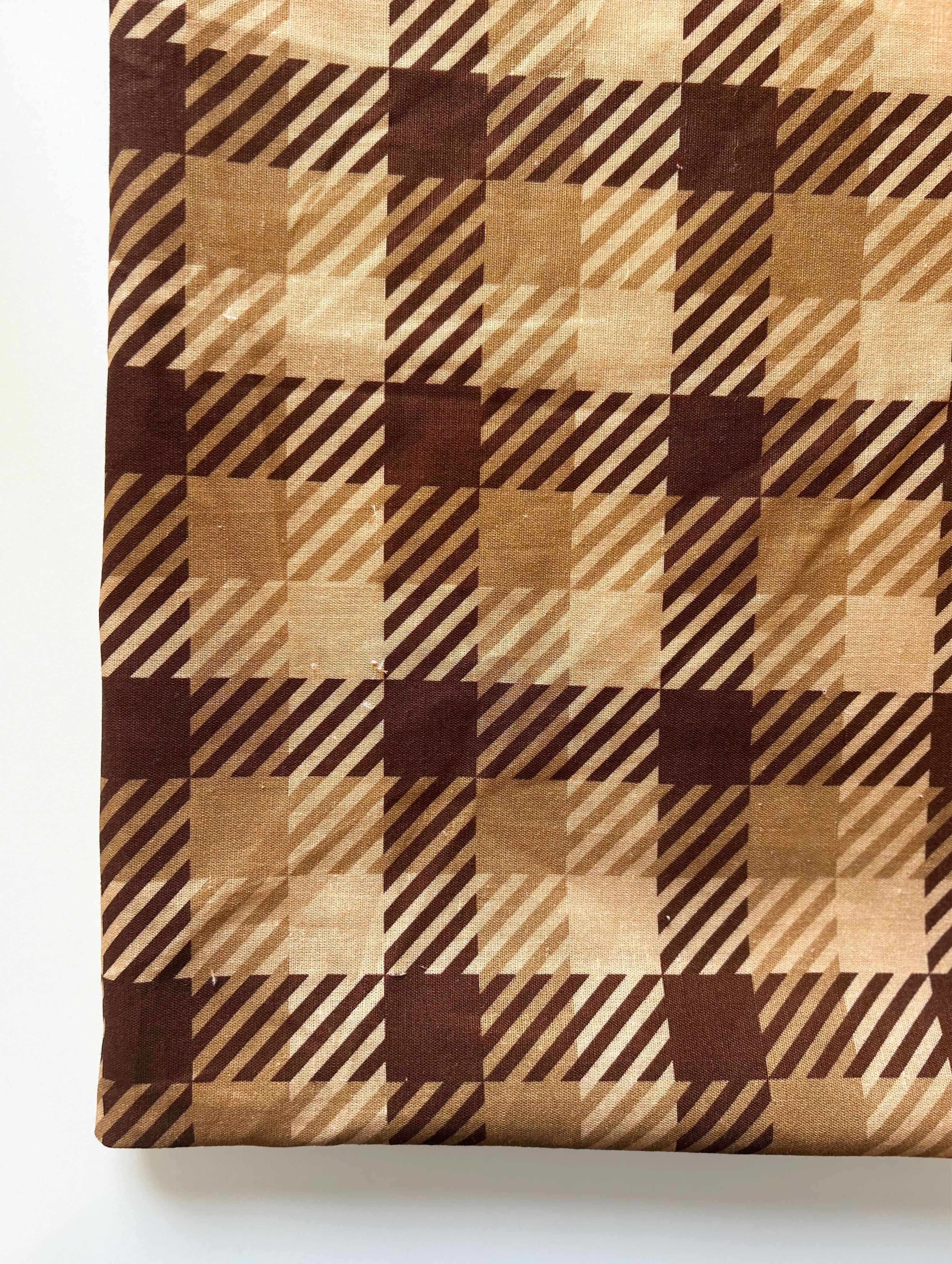 Brown Digital Print Cotton Linen Fabric 58" (70%-30%)