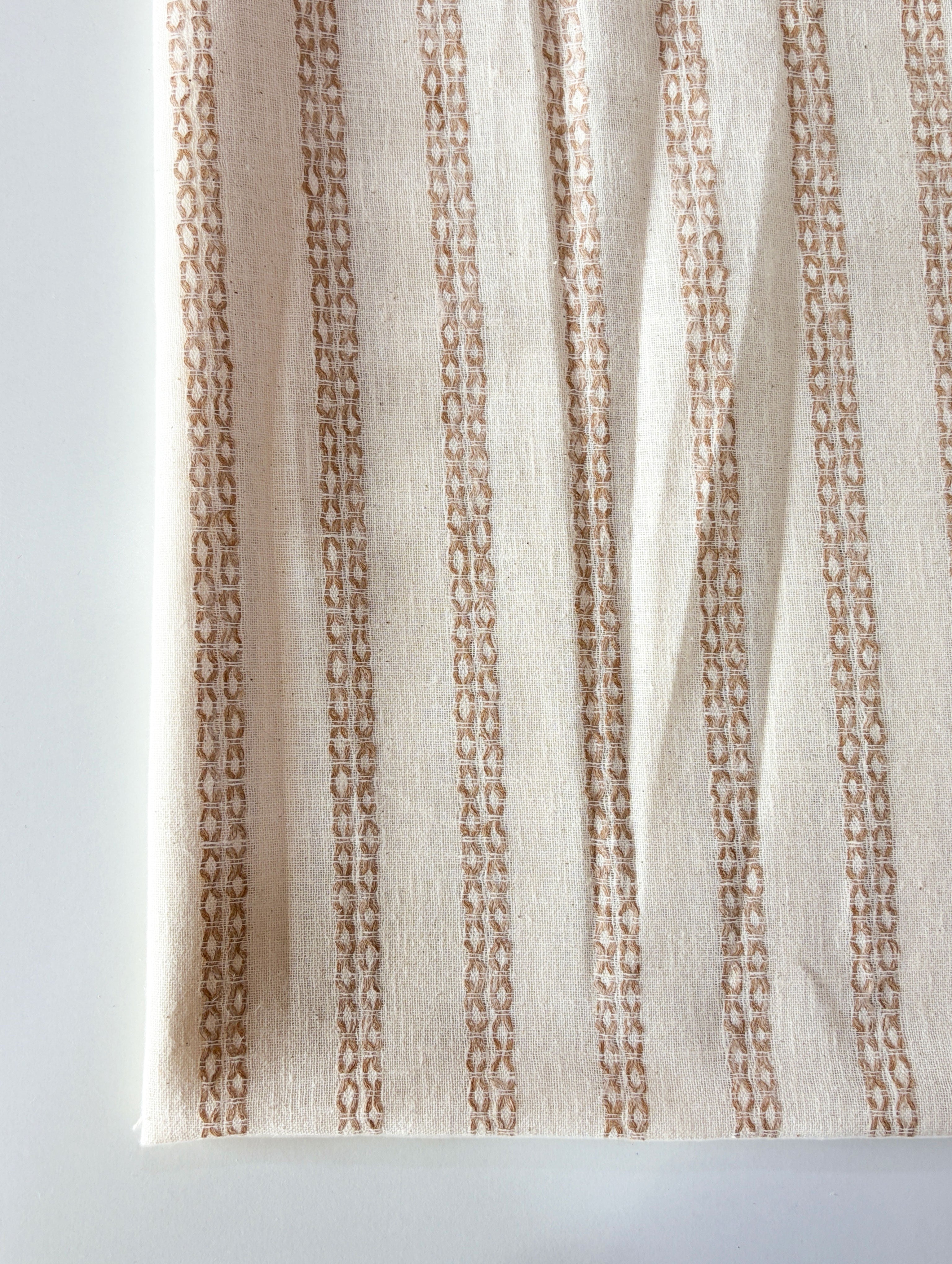 White Loom Textured Blended Cotton Dobby Yarn Dyed Fabric 57"