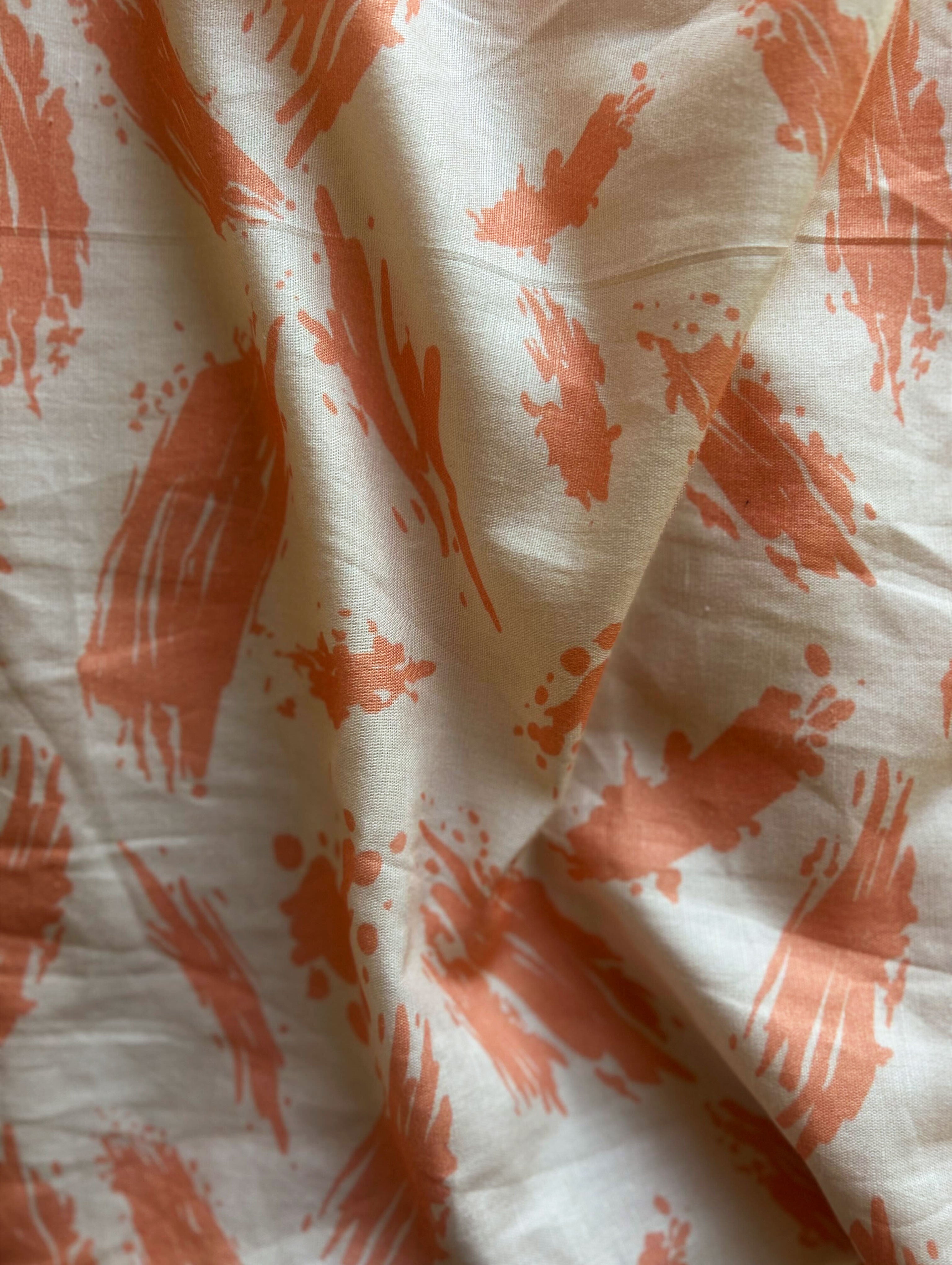 Off-White Digital Print Cotton Linen Fabric 58" (70%-30%)