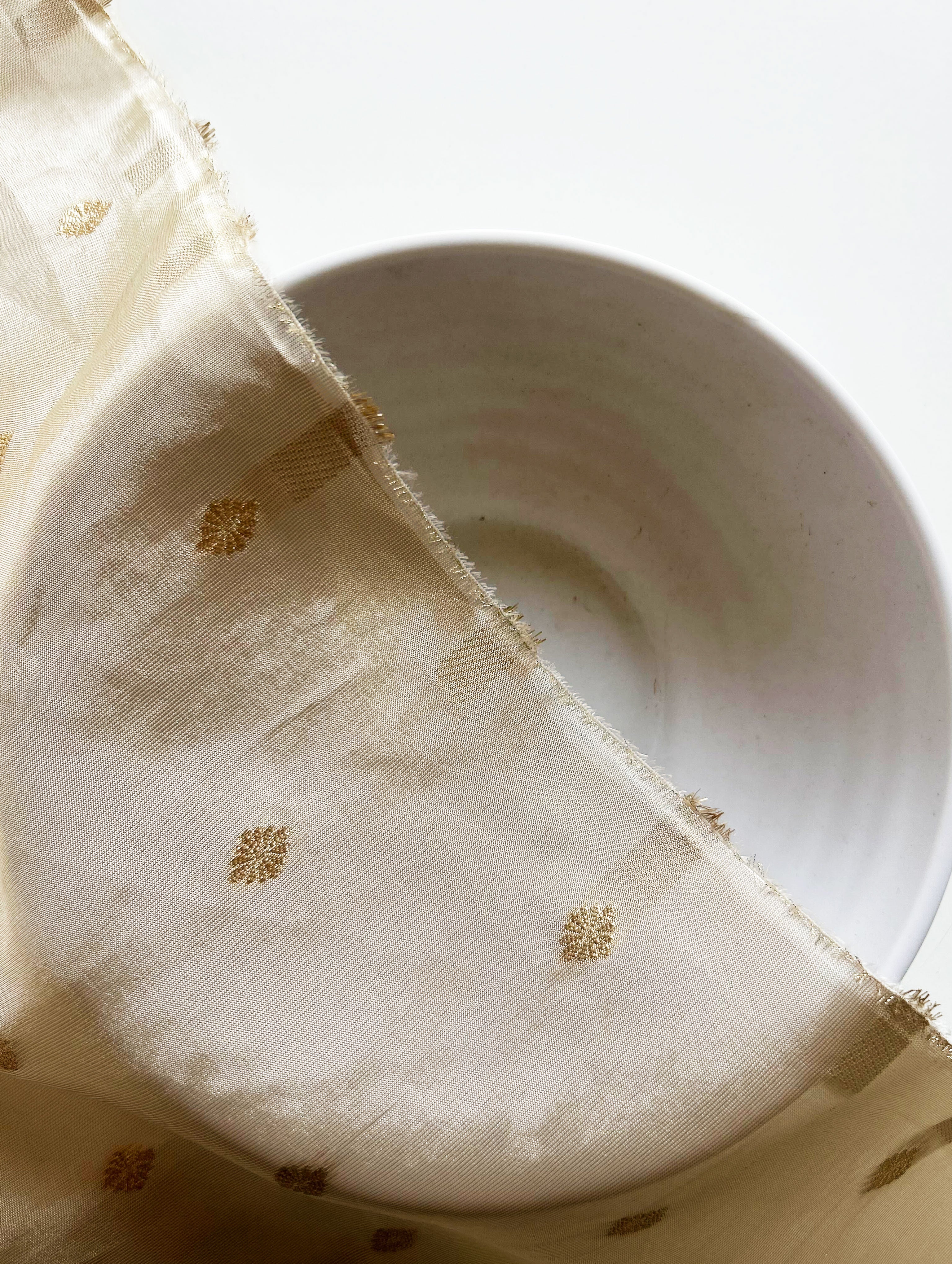 60 Gram Viscose HO Tissue Silk Booti Jacquard Fabric