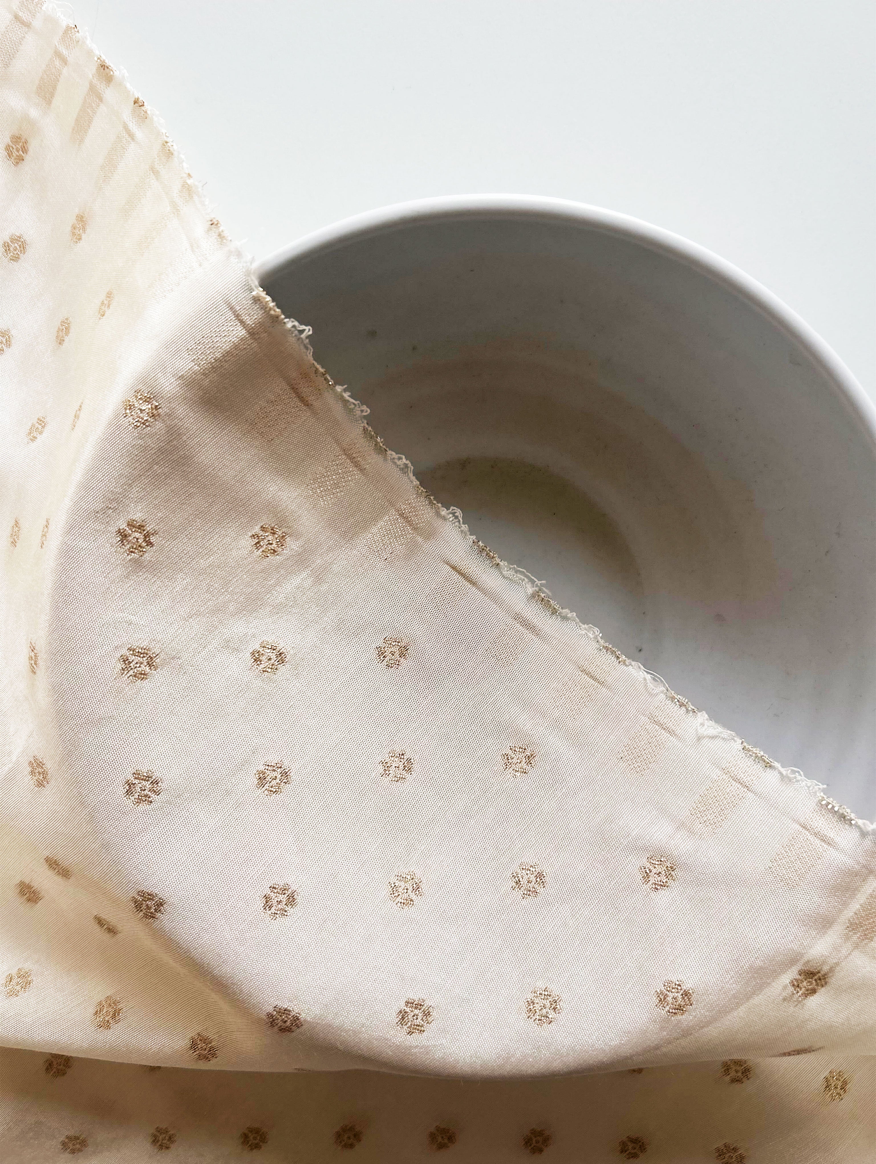 80 Gram Viscose Russian Booti Jacquard Fabric