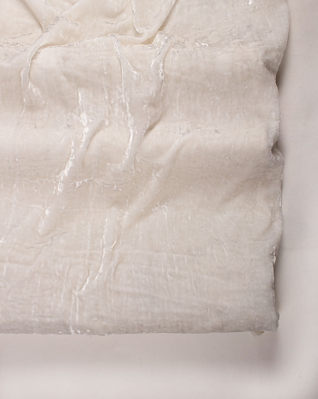 265 Gram Nylon Viscose Velvet Fabric ( Width 46" )