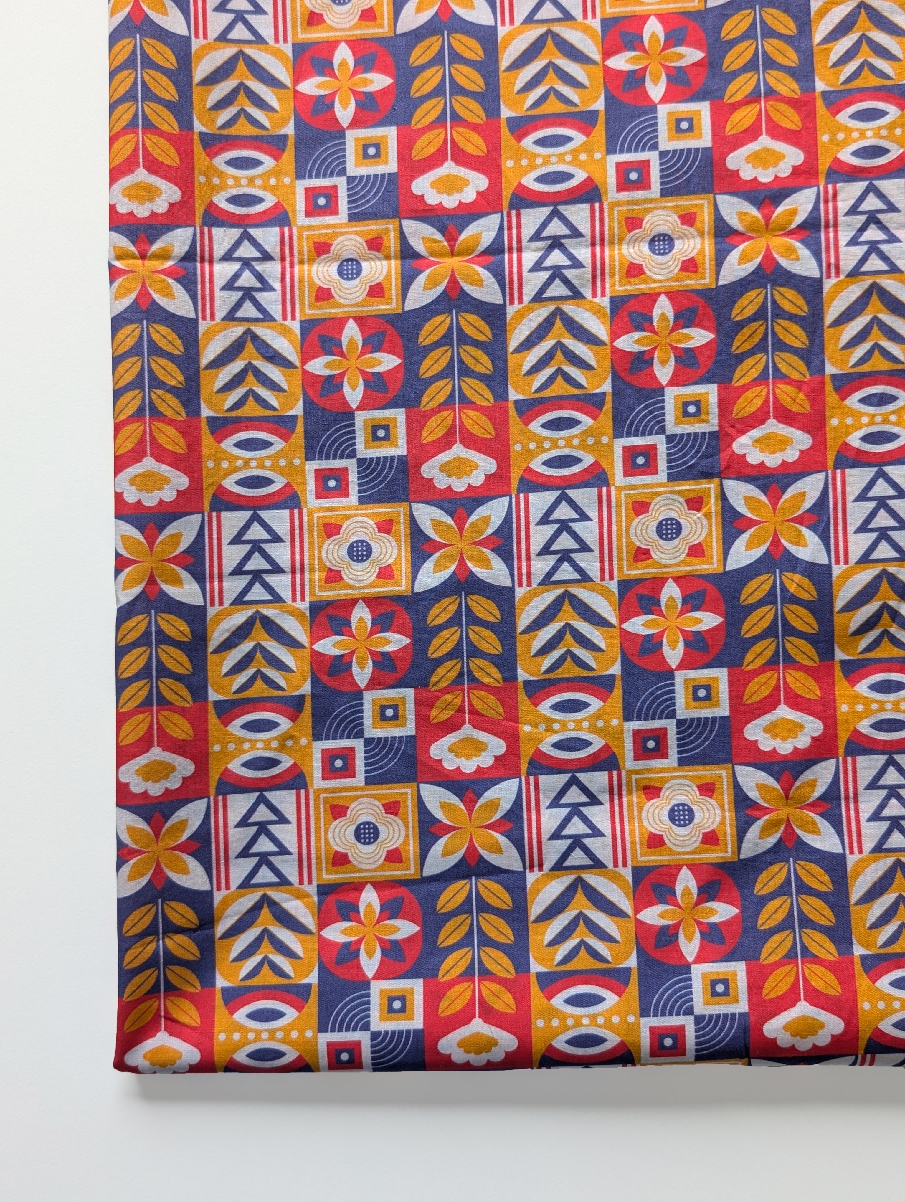 Digital Print 60s Cotton Poplin Fabric (132 x 104)