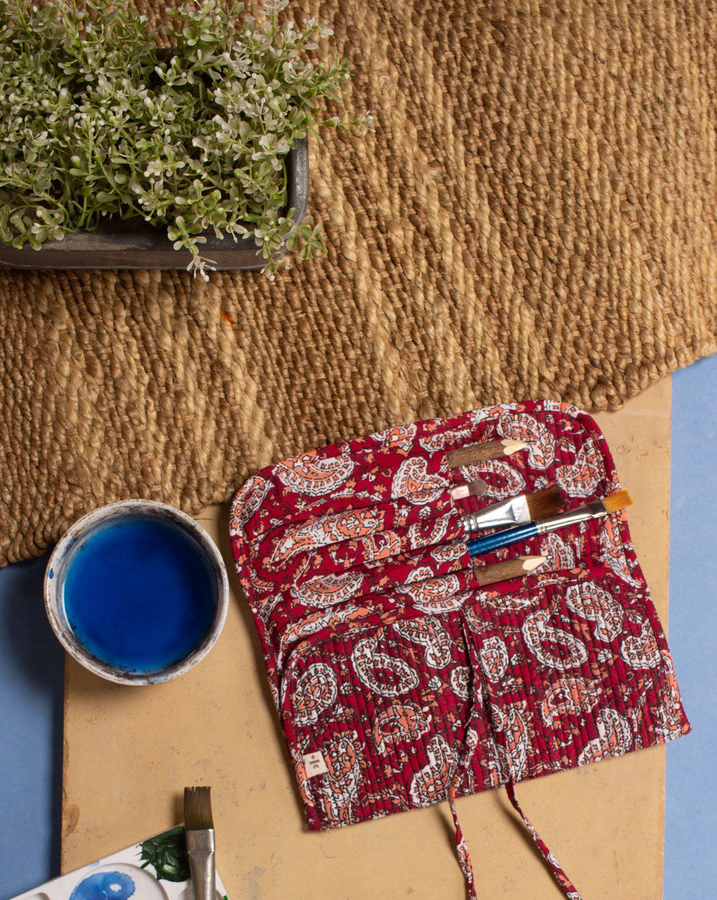 Handcrafted Brush Holder - Fabriclore.com