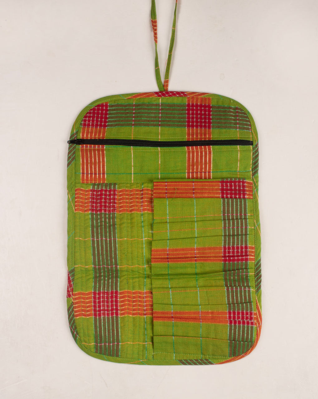 Handcrafted Brush Holder - Fabriclore.com