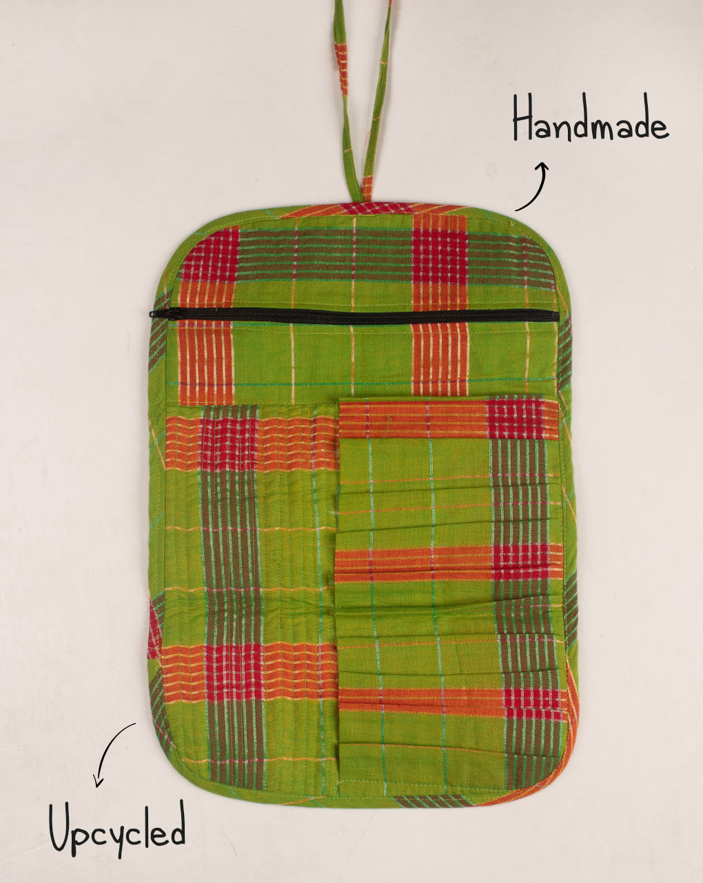 Handcrafted Brush Holder - Fabriclore.com