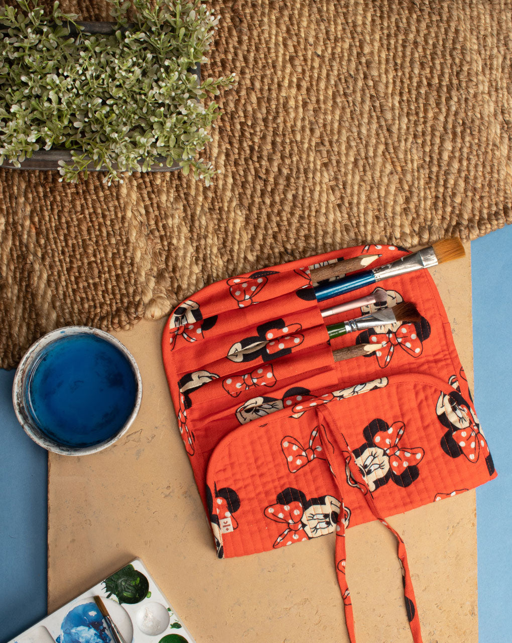 Handcrafted Brush Holder - Fabriclore.com