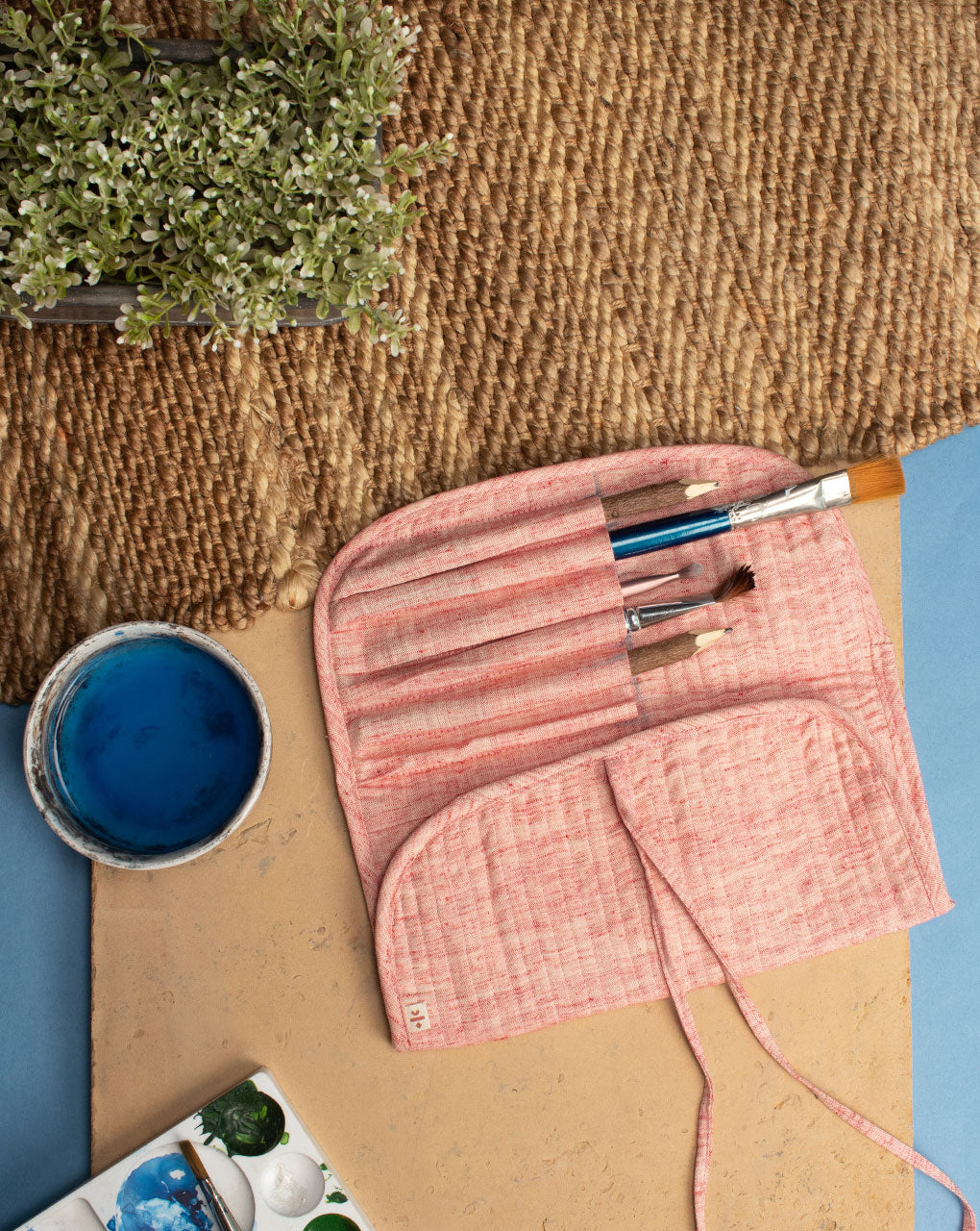 Handcrafted Brush Holder - Fabriclore.com