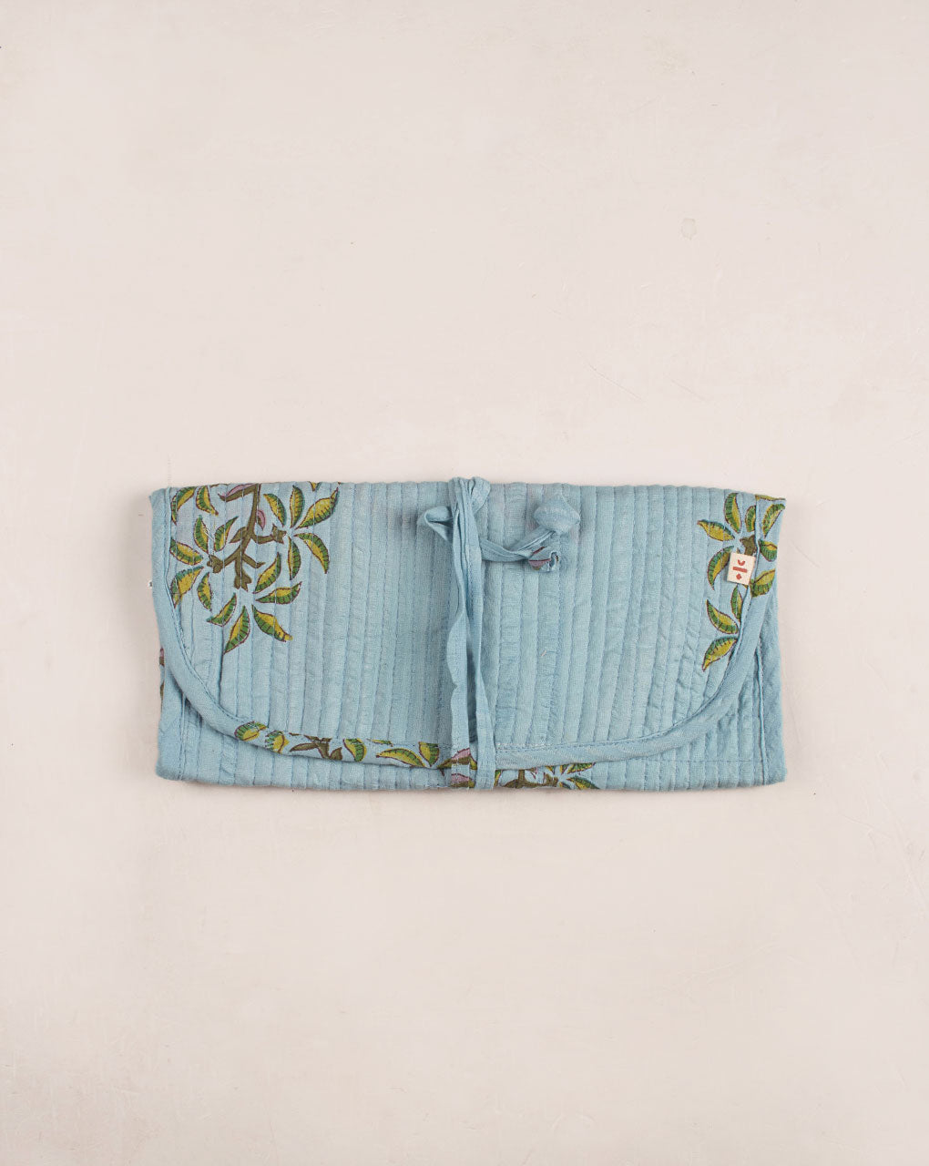 Handcrafted Brush Holder - Fabriclore.com