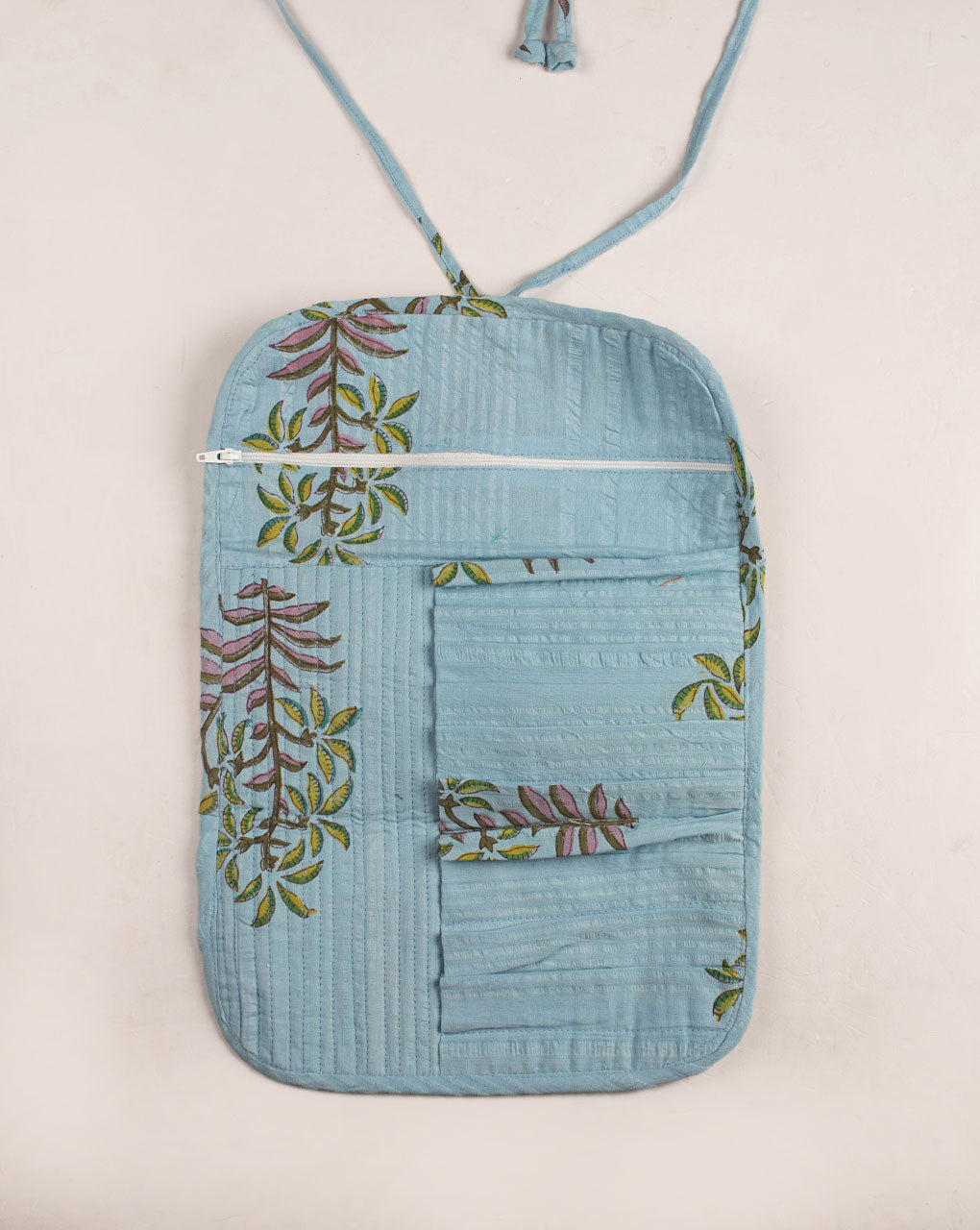 Handcrafted Brush Holder - Fabriclore.com