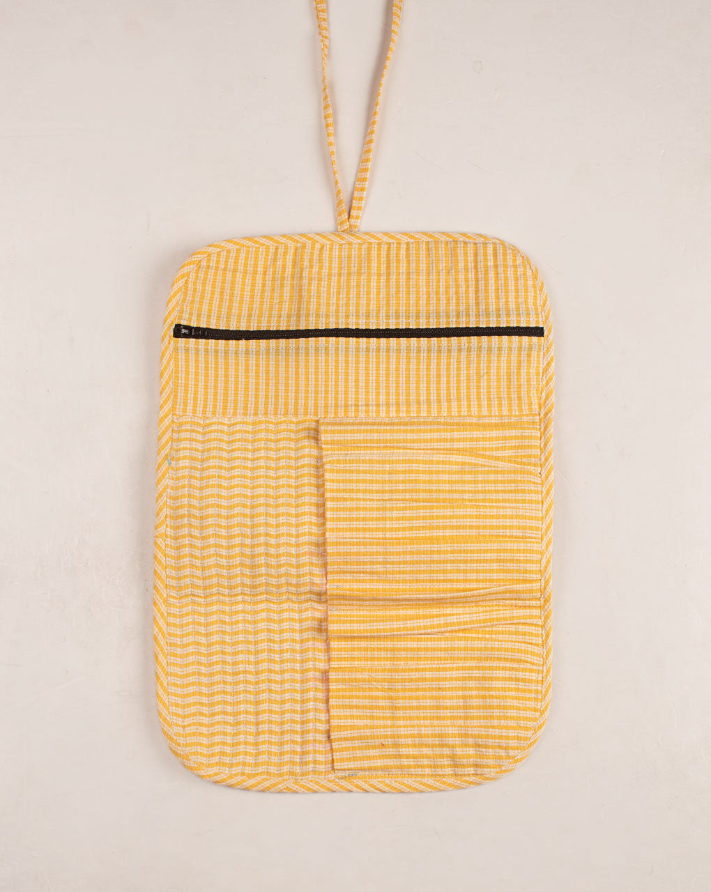 Handcrafted Brush Holder - Fabriclore.com