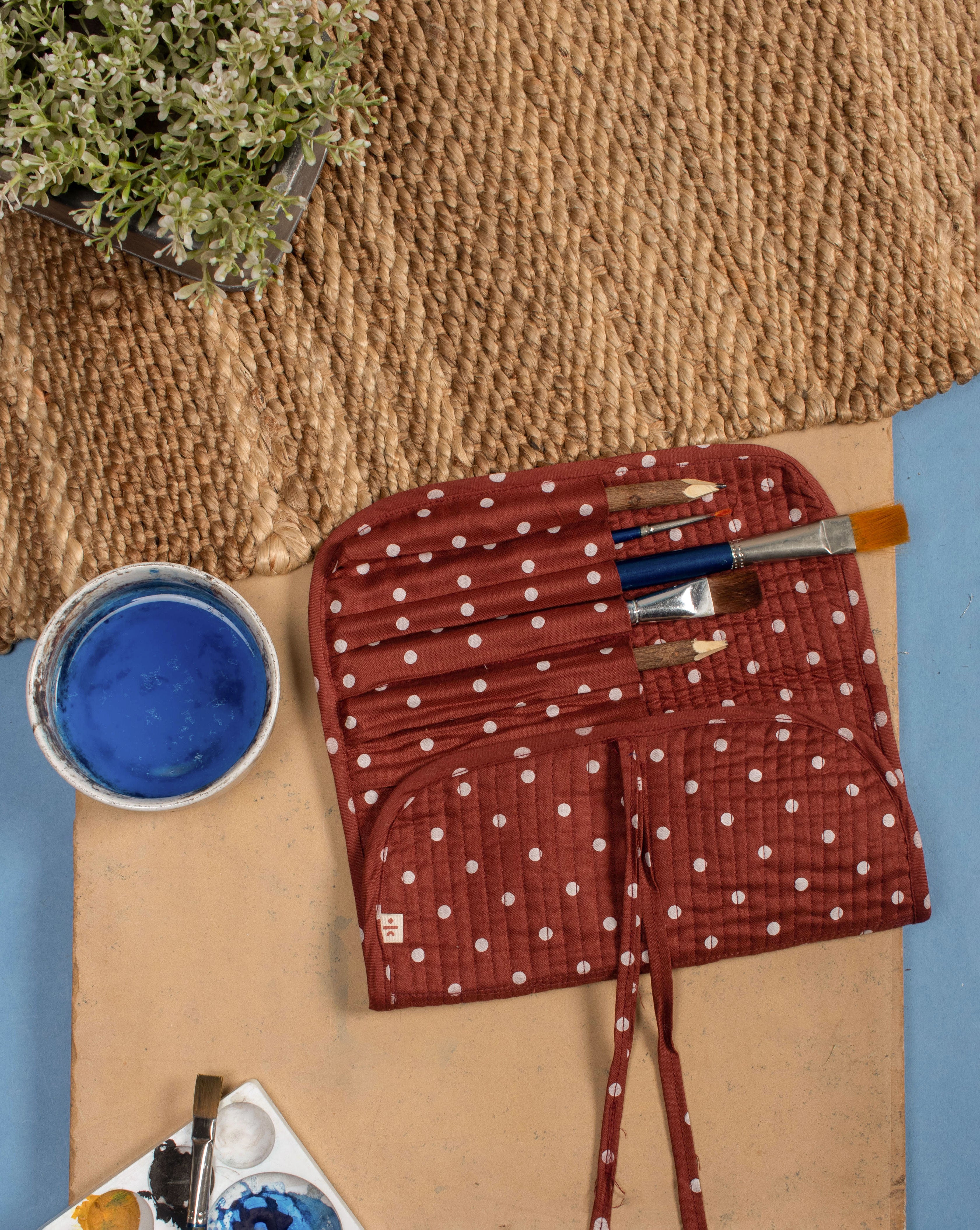 Handcrafted Brush Holder - Fabriclore.com