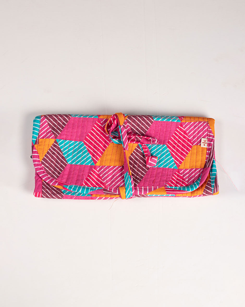 Handcrafted Brush Holder - Fabriclore.com