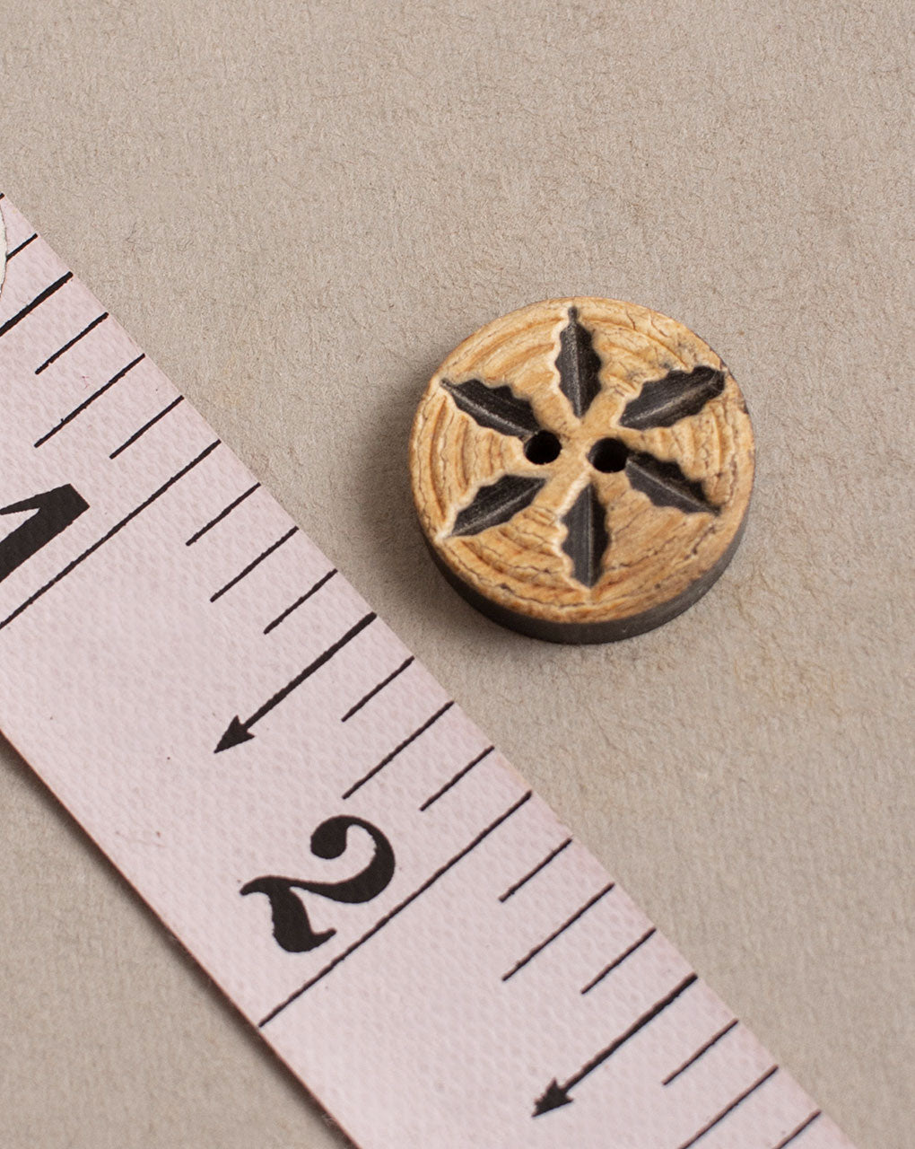 Hand Carved Horn Button ( Single Piece ) - Fabriclore.com