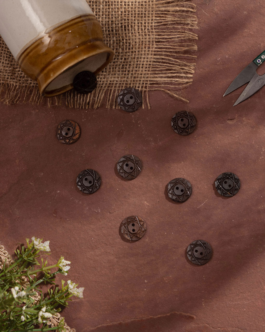Engraved Coconut Buttons ( Set Of 6 ) - Fabriclore.com