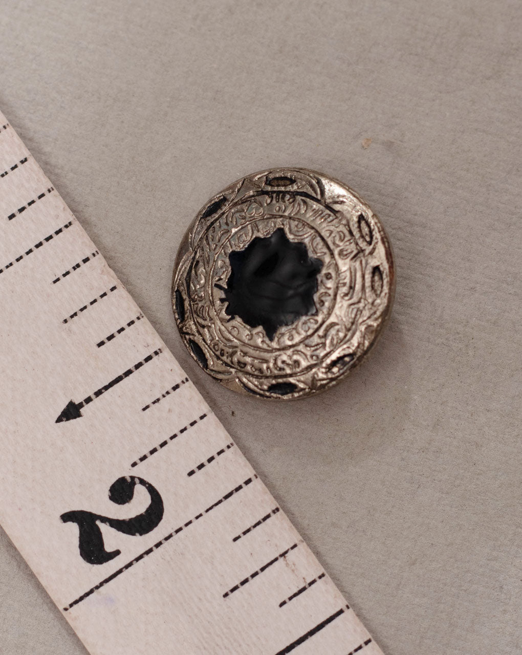 Antique Metal Casting Button ( Set Of 6 ) - Fabriclore.com