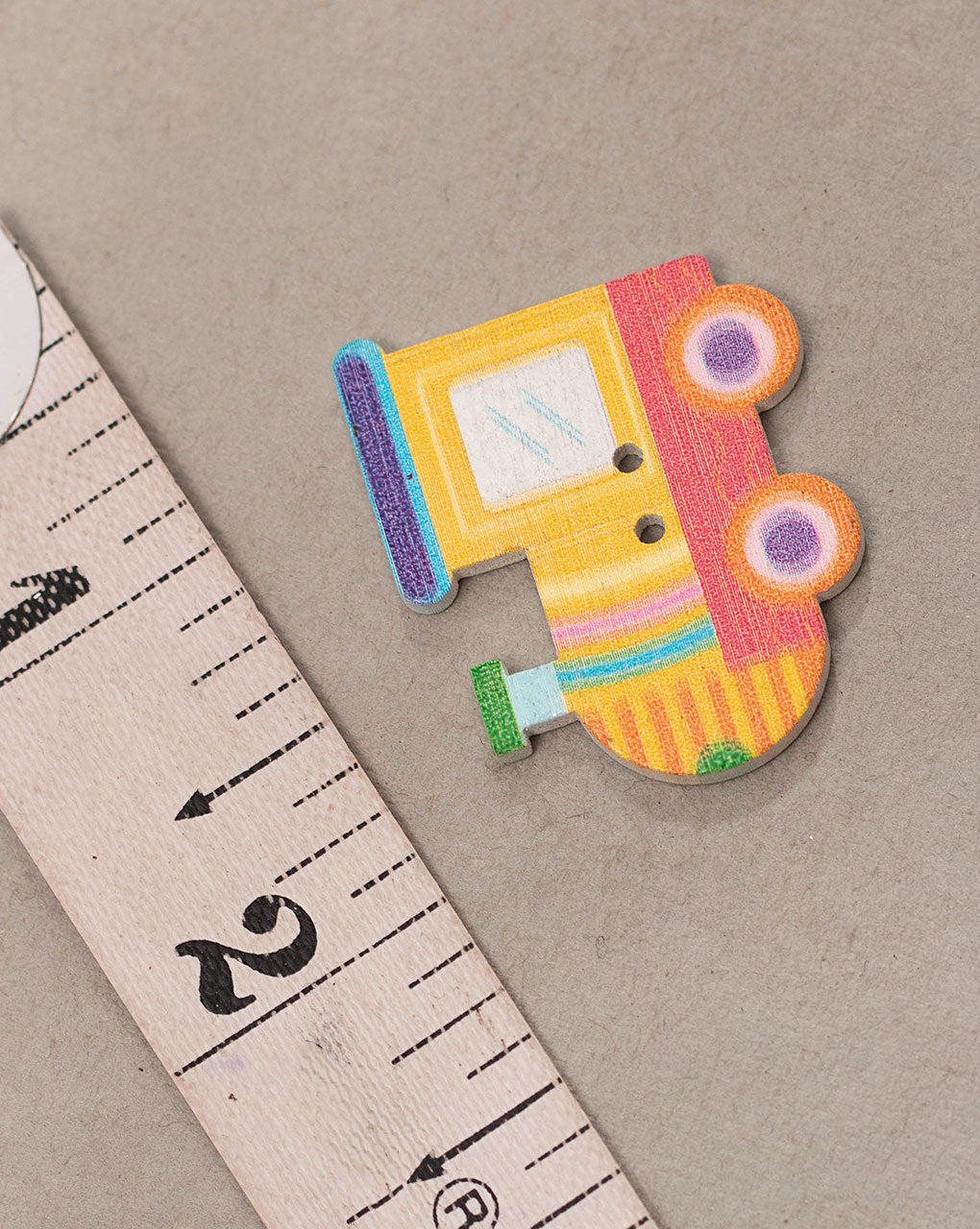 Wooden Button ( Set Of 4 ) - Fabriclore.com