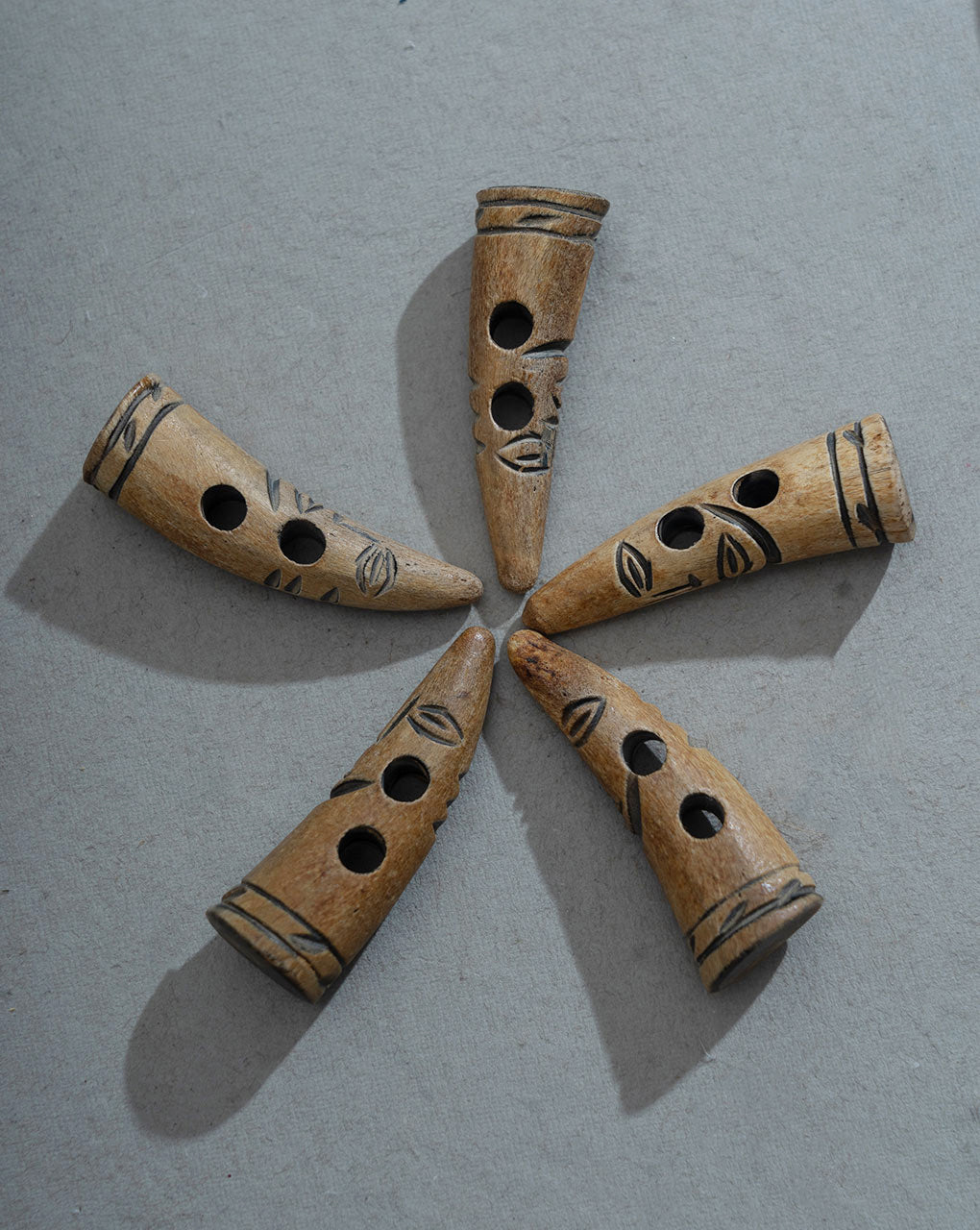 Hand Carved Horn Toggle Button - Fabriclore.com