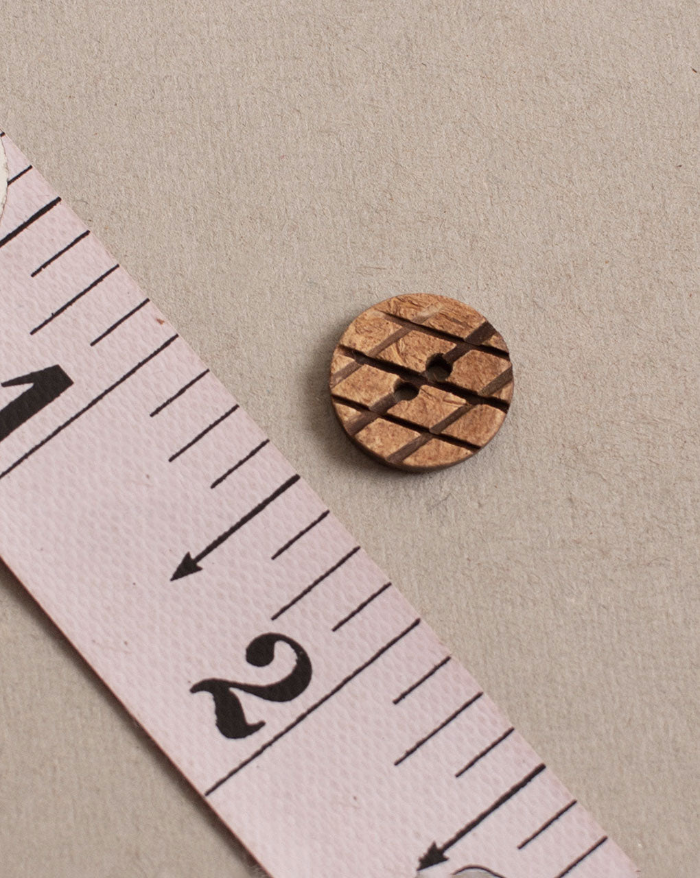 Hand Carved Coconut Button ( Set Of 6 ) - Fabriclore.com