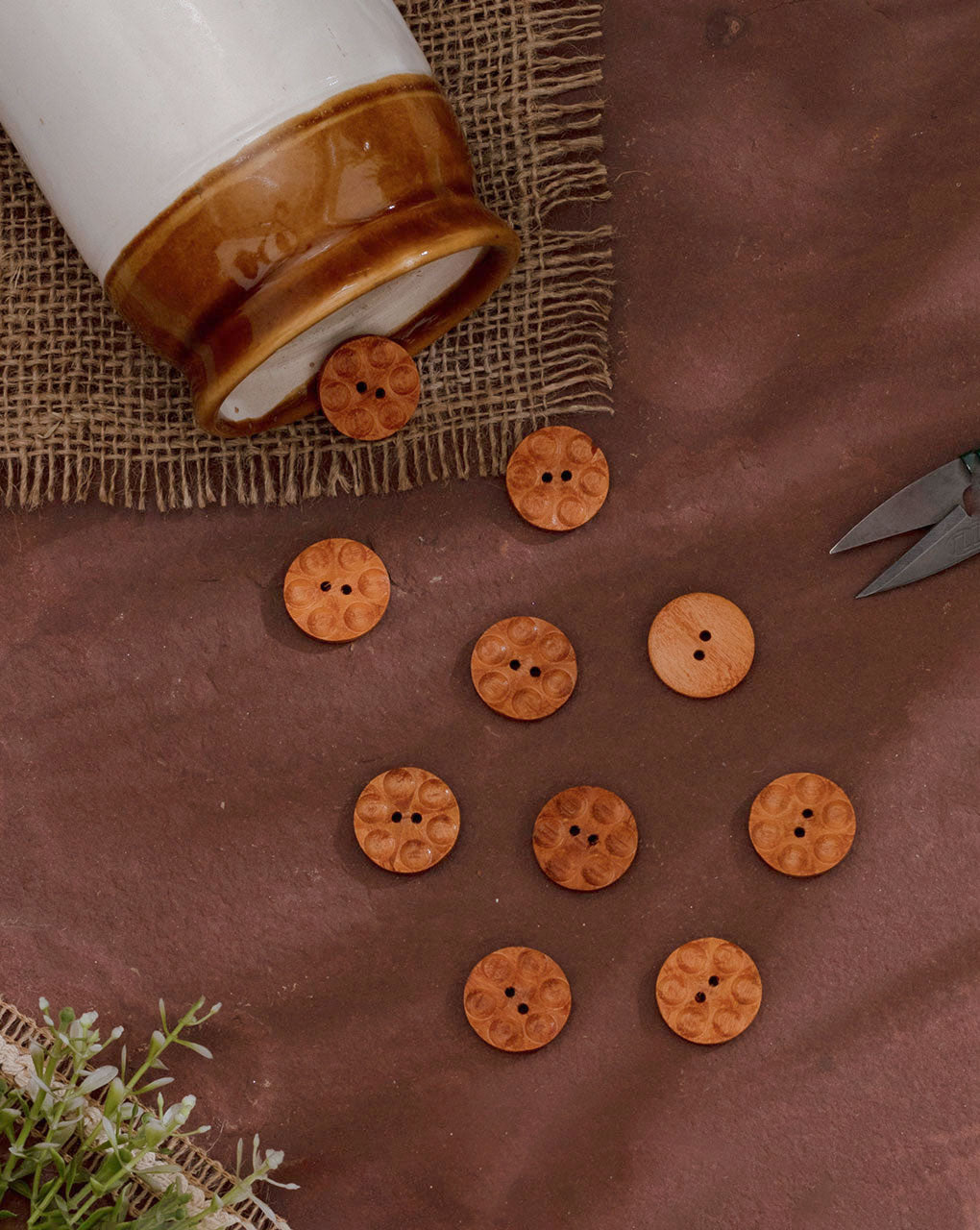 Hand Carved Wooden Button ( Single Piece ) - Fabriclore.com