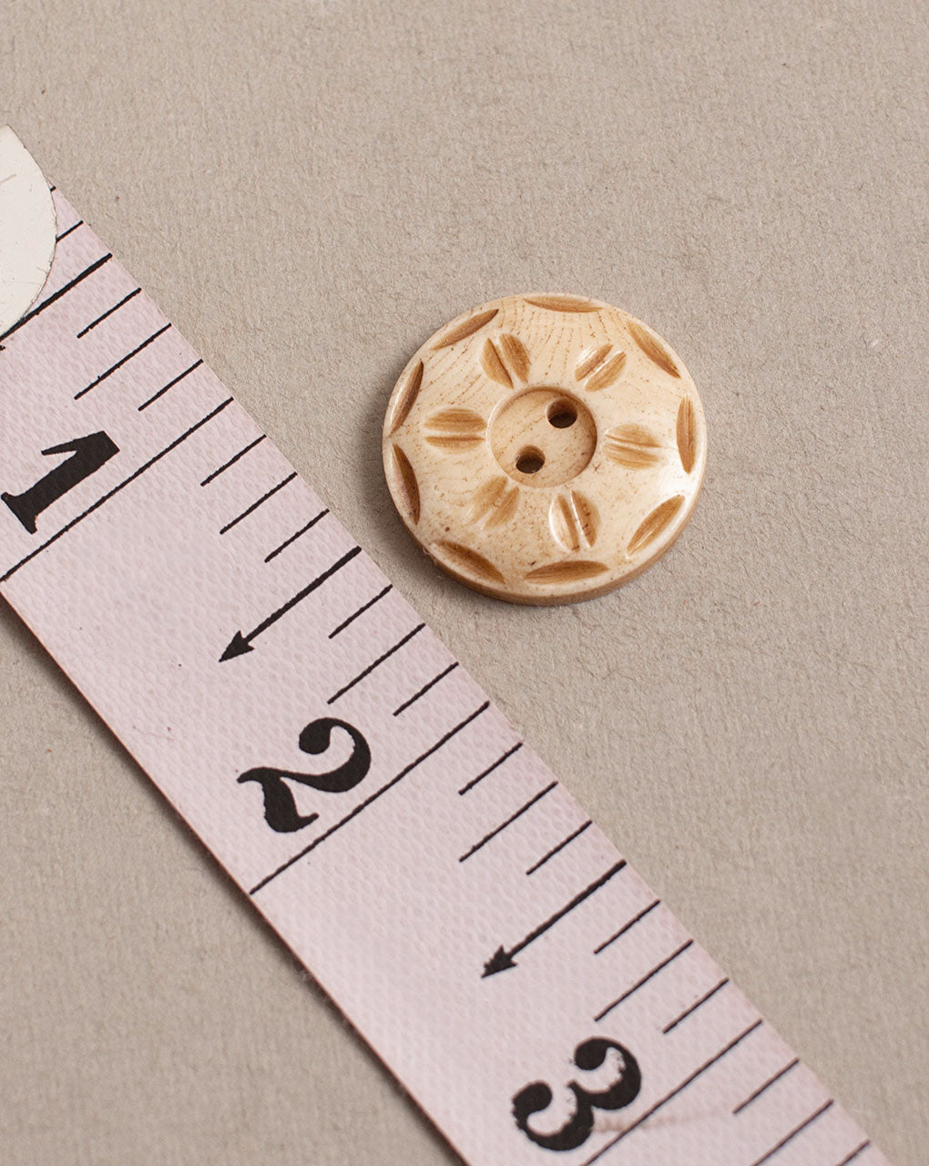 Hand Carved Bone Button ( Set Of 6 ) - Fabriclore.com