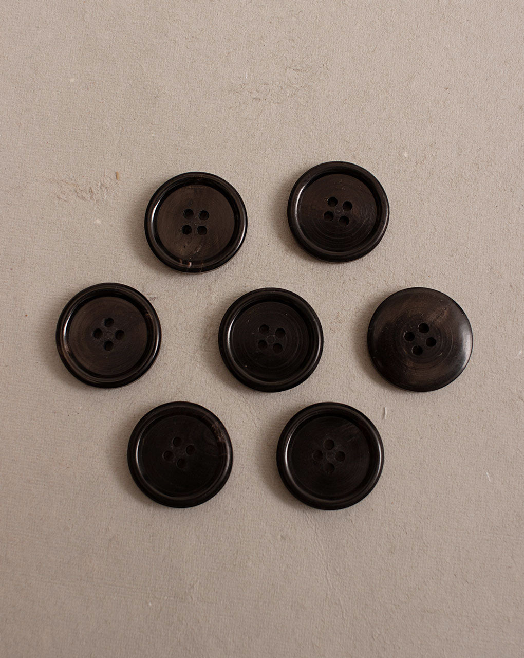 Horn Button ( Single Piece ) - Fabriclore.com