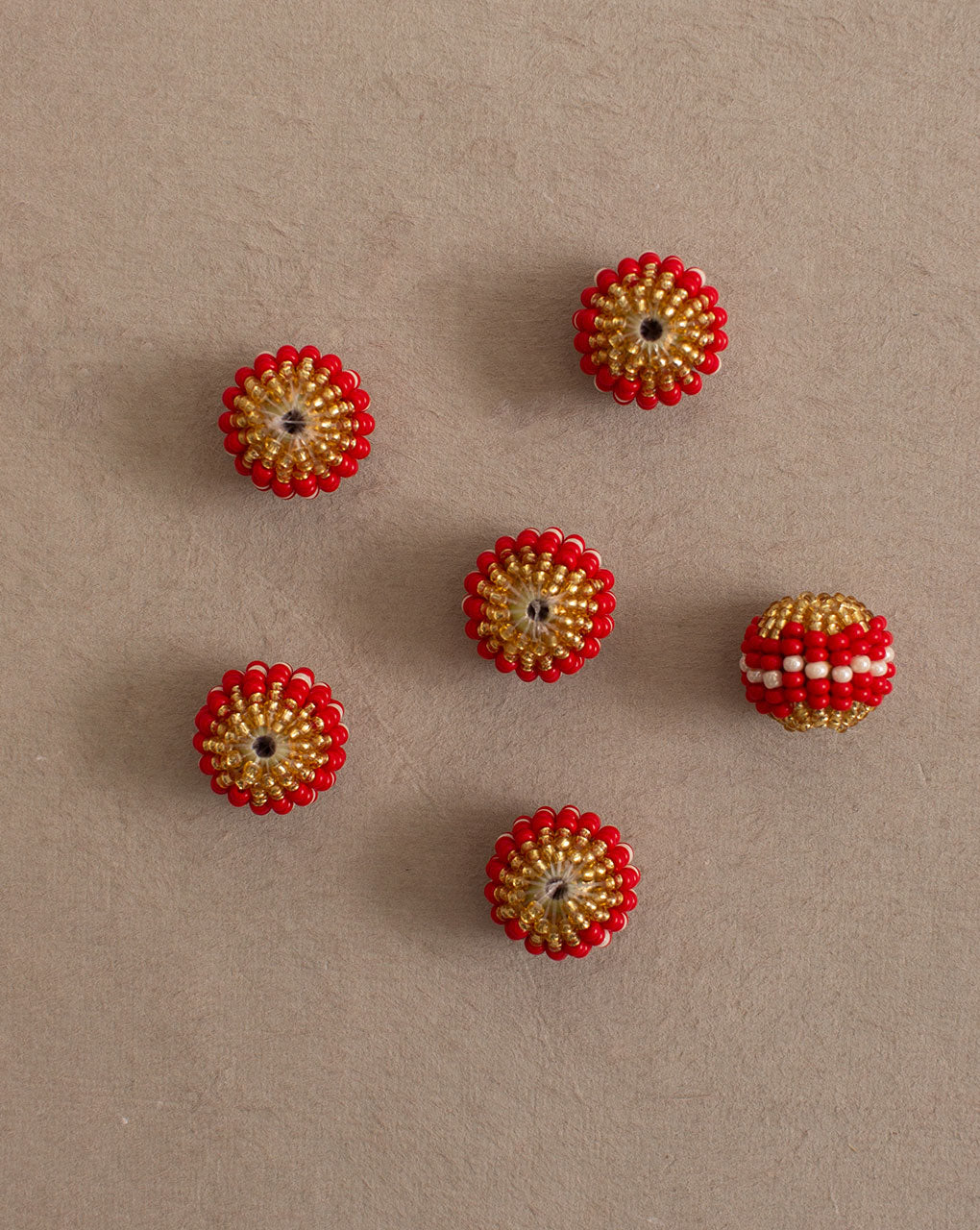 Cut-Dana Handmade Button ( Single Piece ) - Fabriclore.com