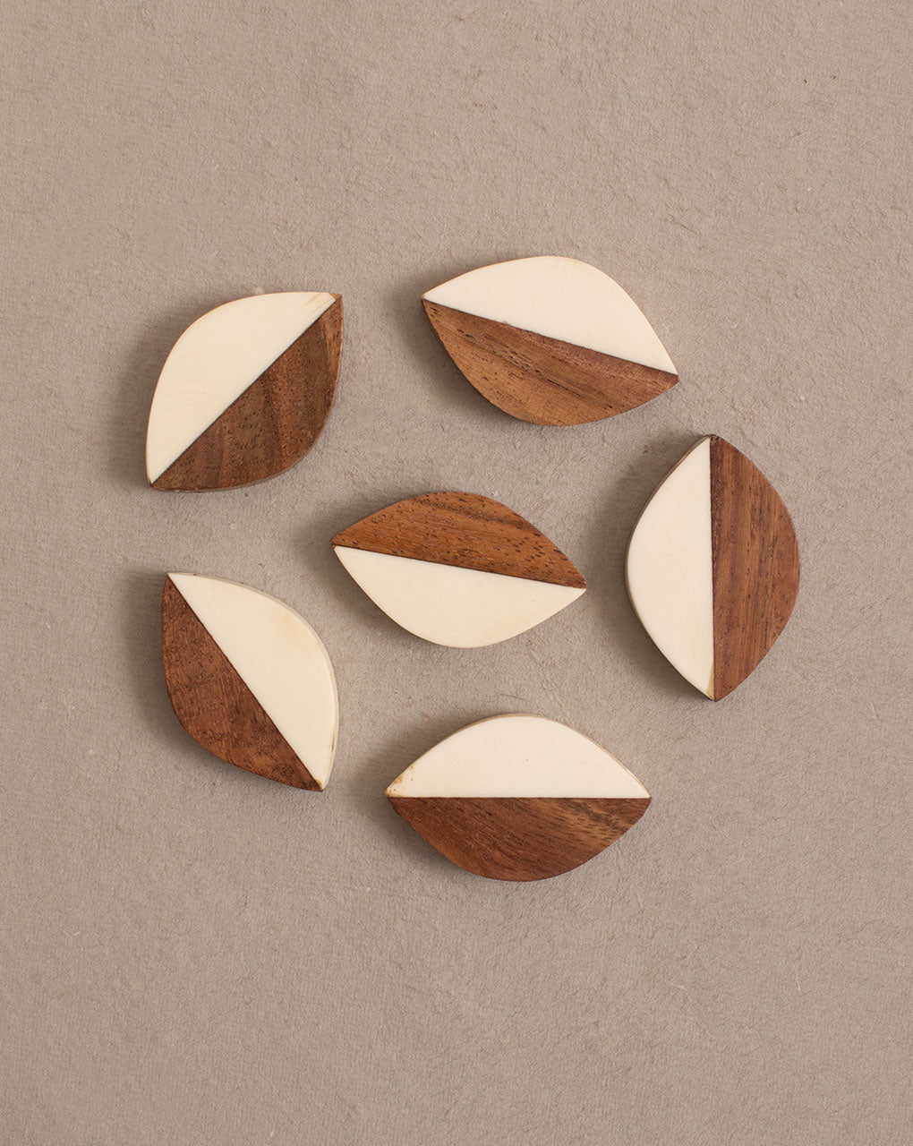 Round Wood and Resin Button ( Single Piece ) - Fabriclore.com