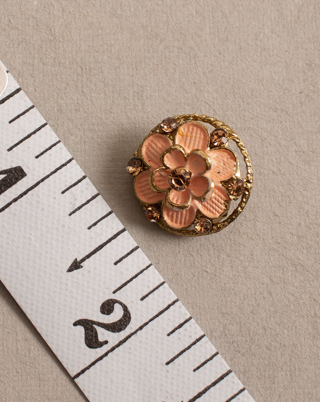 Antique Metal Casting Button ( Set Of 4 ) - Fabriclore.com