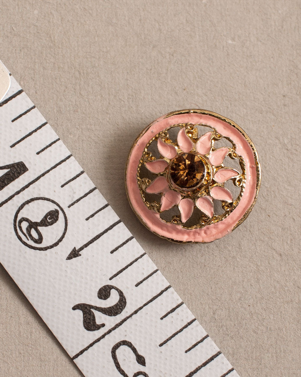 Antique Metal Casting Button ( Set Of 4 ) - Fabriclore.com