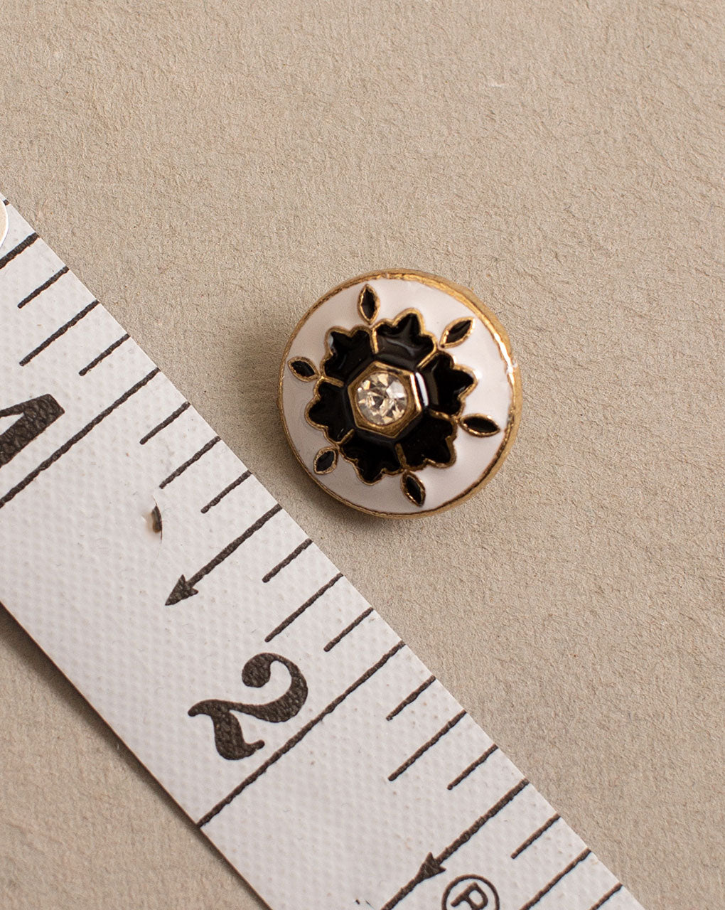 Antique Metal Casting Button ( Set Of 4 ) - Fabriclore.com