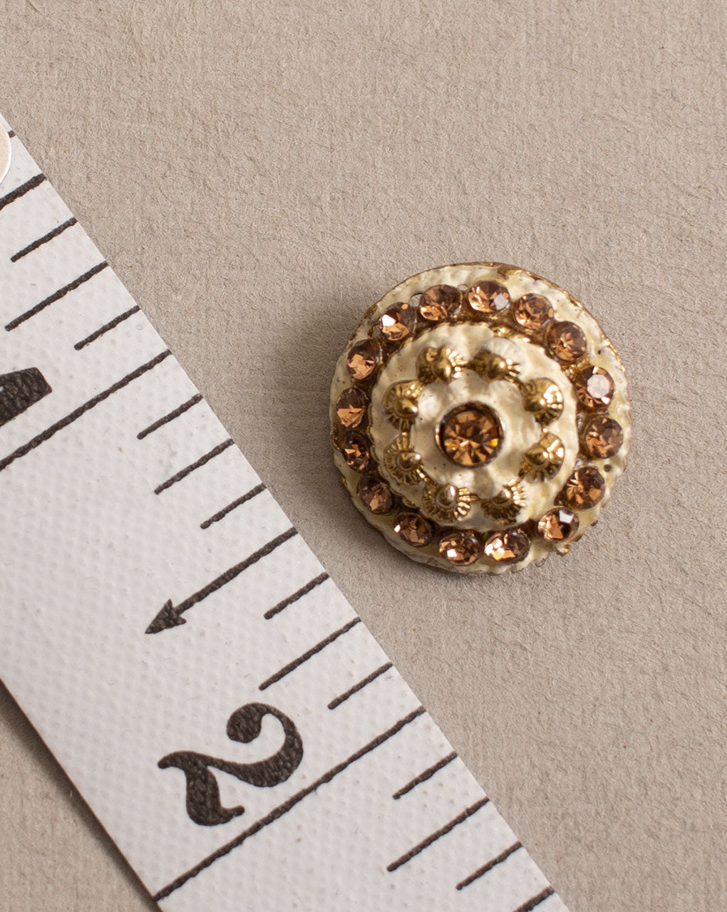 Antique Metal Casting Button ( Set Of 4 ) - Fabriclore.com