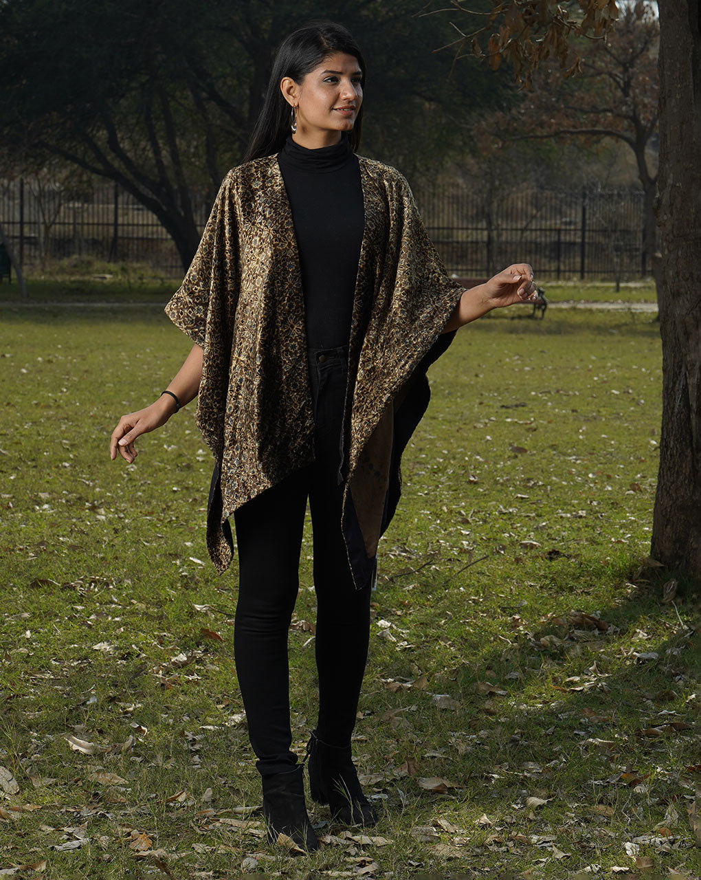 Sadiva Velvet Overlay - Fabriclore.com