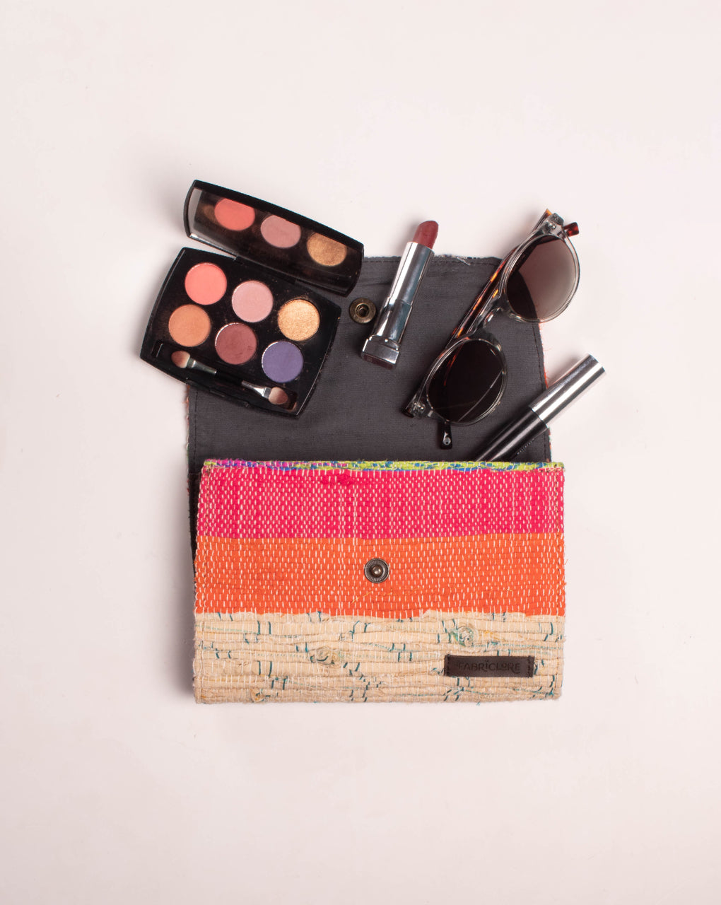 Handcrafted Rug Clutch - Fabriclore.com