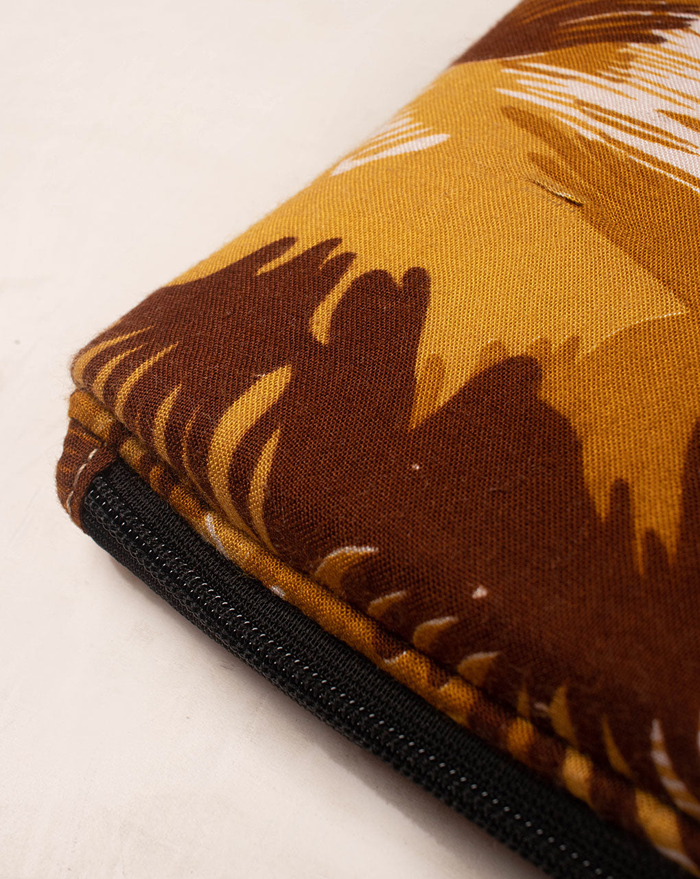 Mobile Pouch Cum Wallet - Fabriclore.com