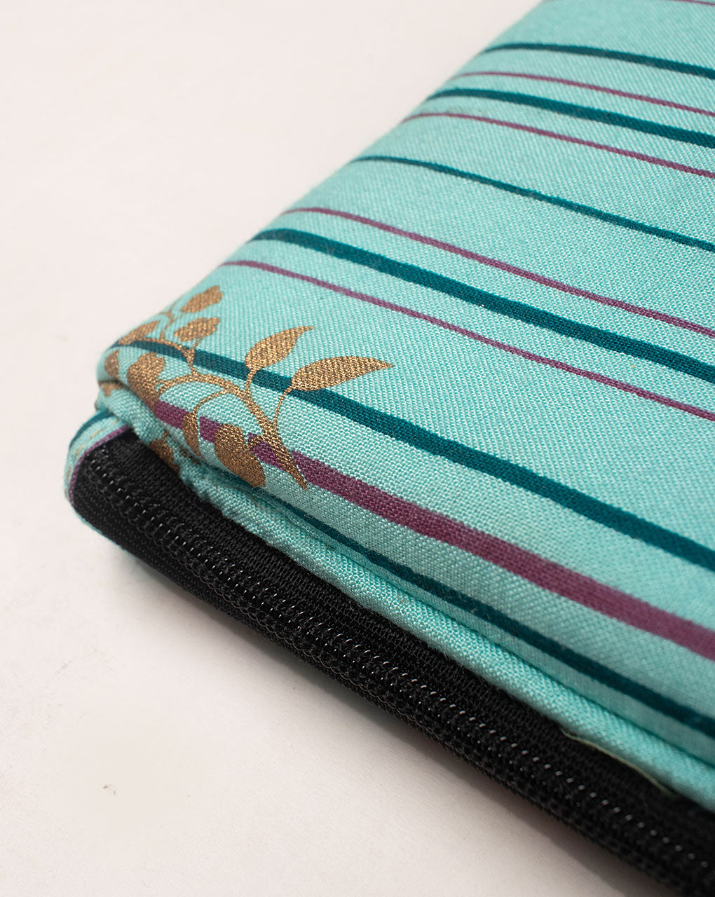 Mobile Pouch Cum Wallet - Fabriclore.com