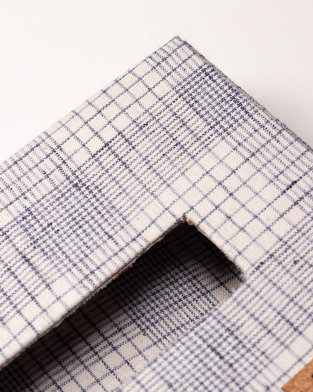 Collapsible Tissue Box Dispenser - Fabriclore.com