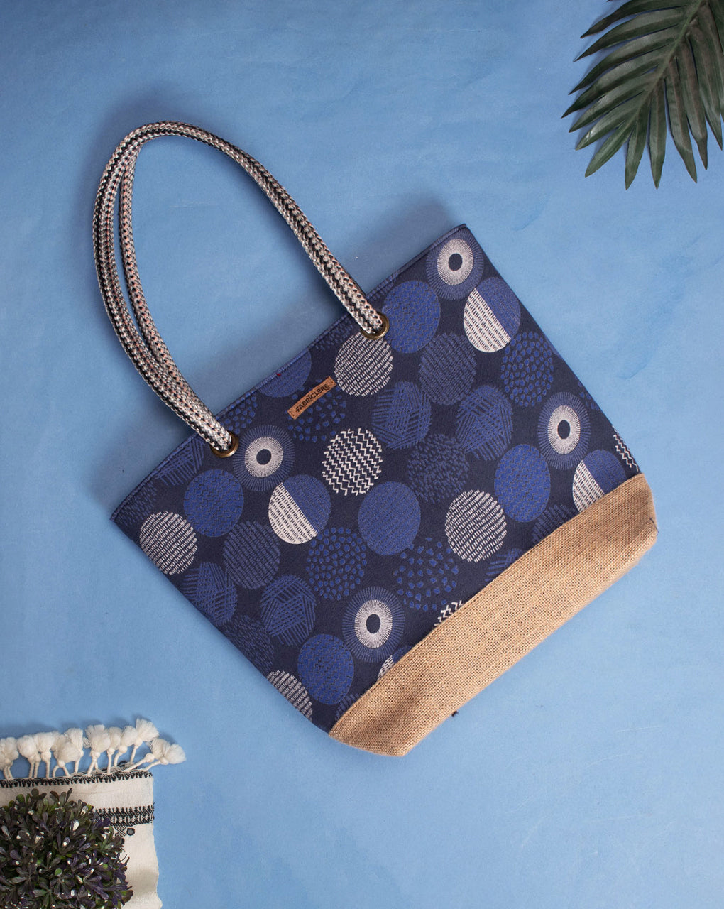 Handcrafted Jute Tote Bag - Fabriclore.com