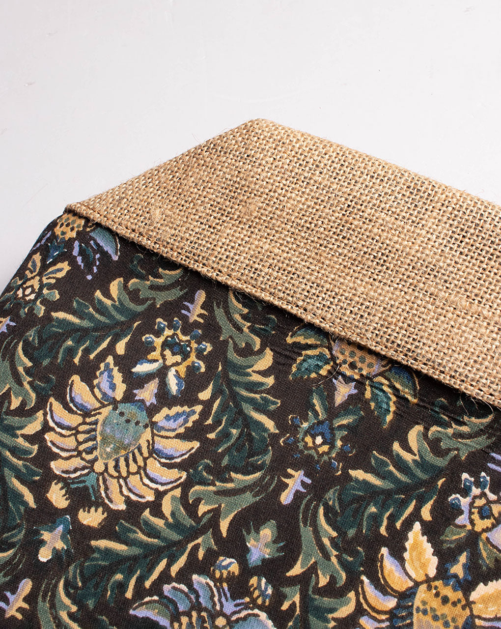 Handcrafted Jute Tote Bag - Fabriclore.com