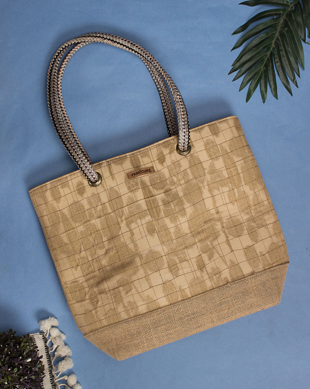 Handcrafted Jute Tote Bag - Fabriclore.com