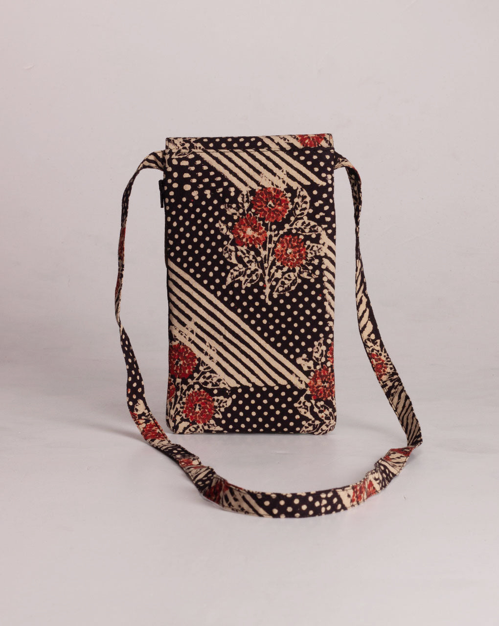 Mobile Pouch Cum Wallet - Fabriclore.com
