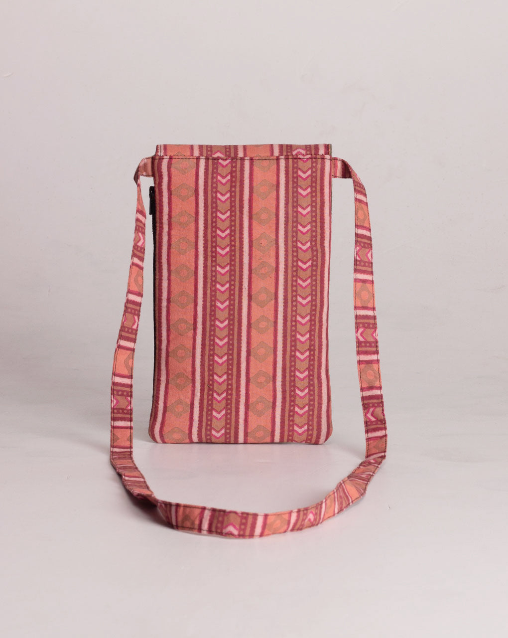 Mobile Pouch Cum Wallet - Fabriclore.com
