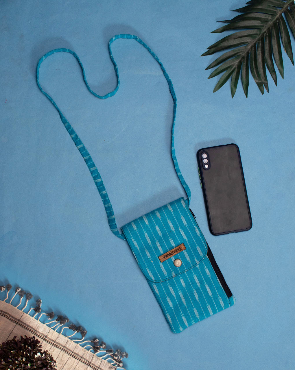 Mobile Pouch Cum Wallet - Fabriclore.com