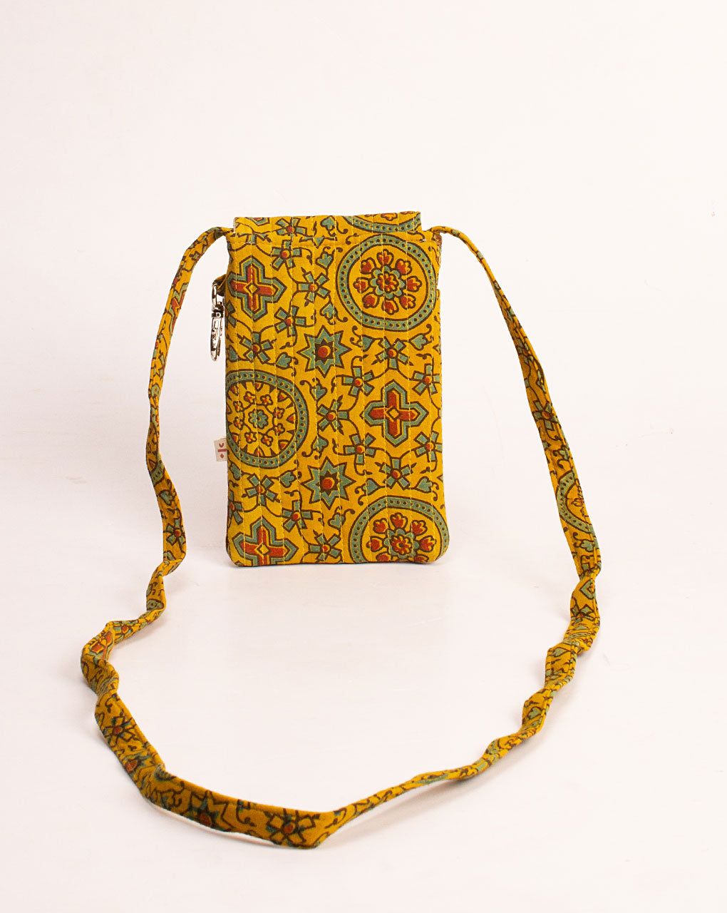 Mobile Pouch Cum Wallet - Fabriclore.com
