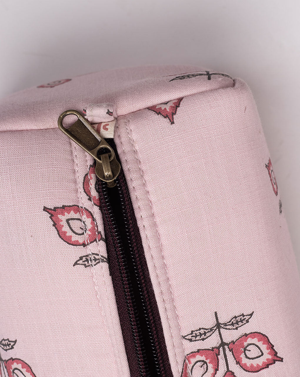 Floral Handcrafted Organiser Bag ( Set Of 2 ) - Fabriclore.com