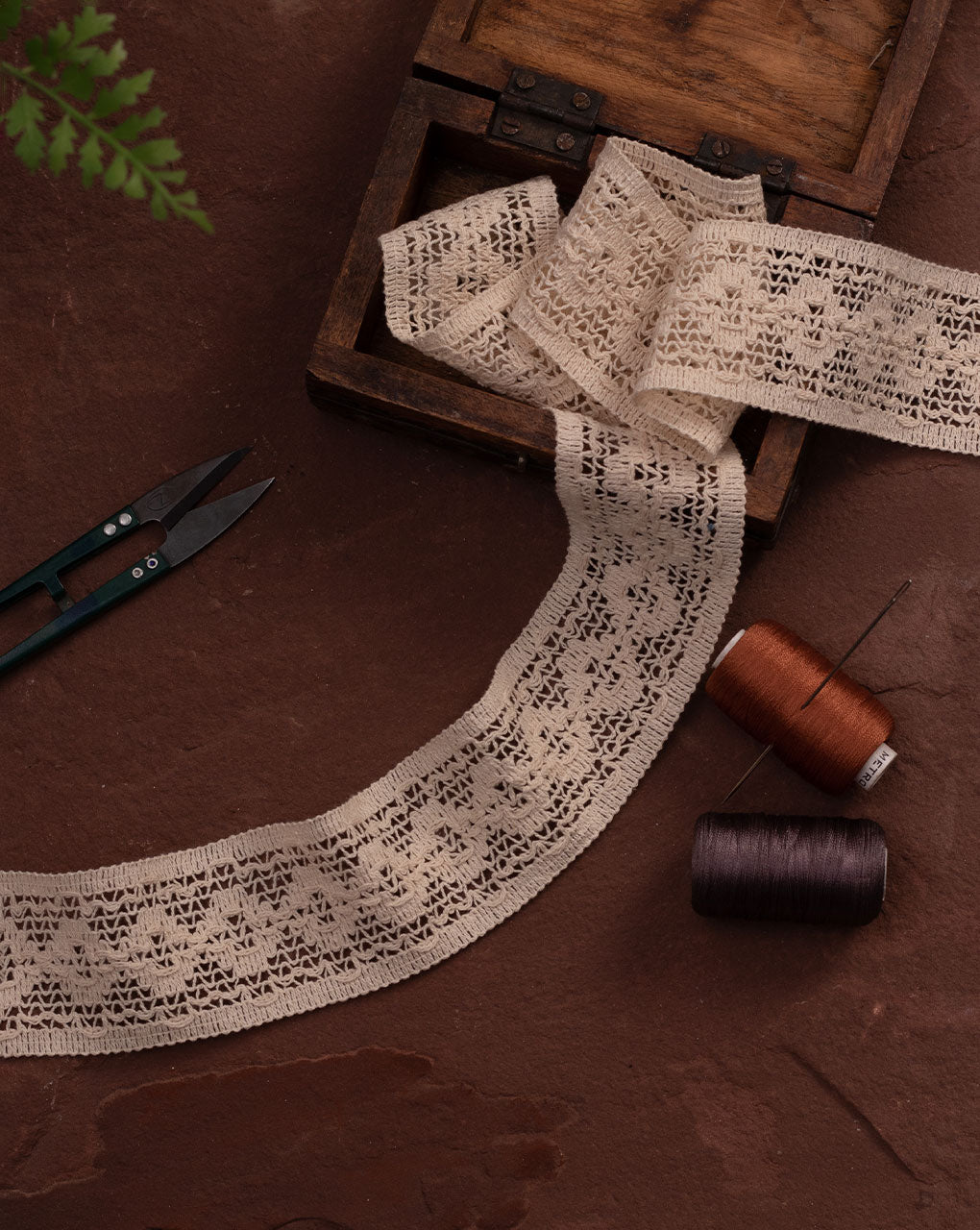 Dyeable Crochet Cotton Lace - Fabriclore.com